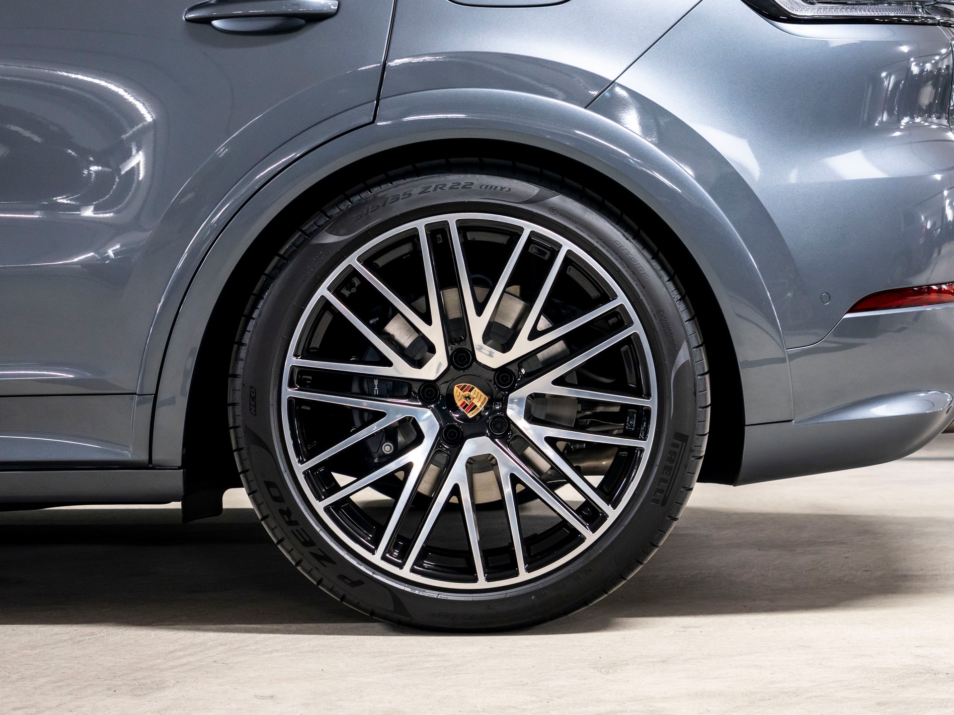 PORSCHE Cayenne Coupé E-Hybrid Black Edition Tiptronic-image-13