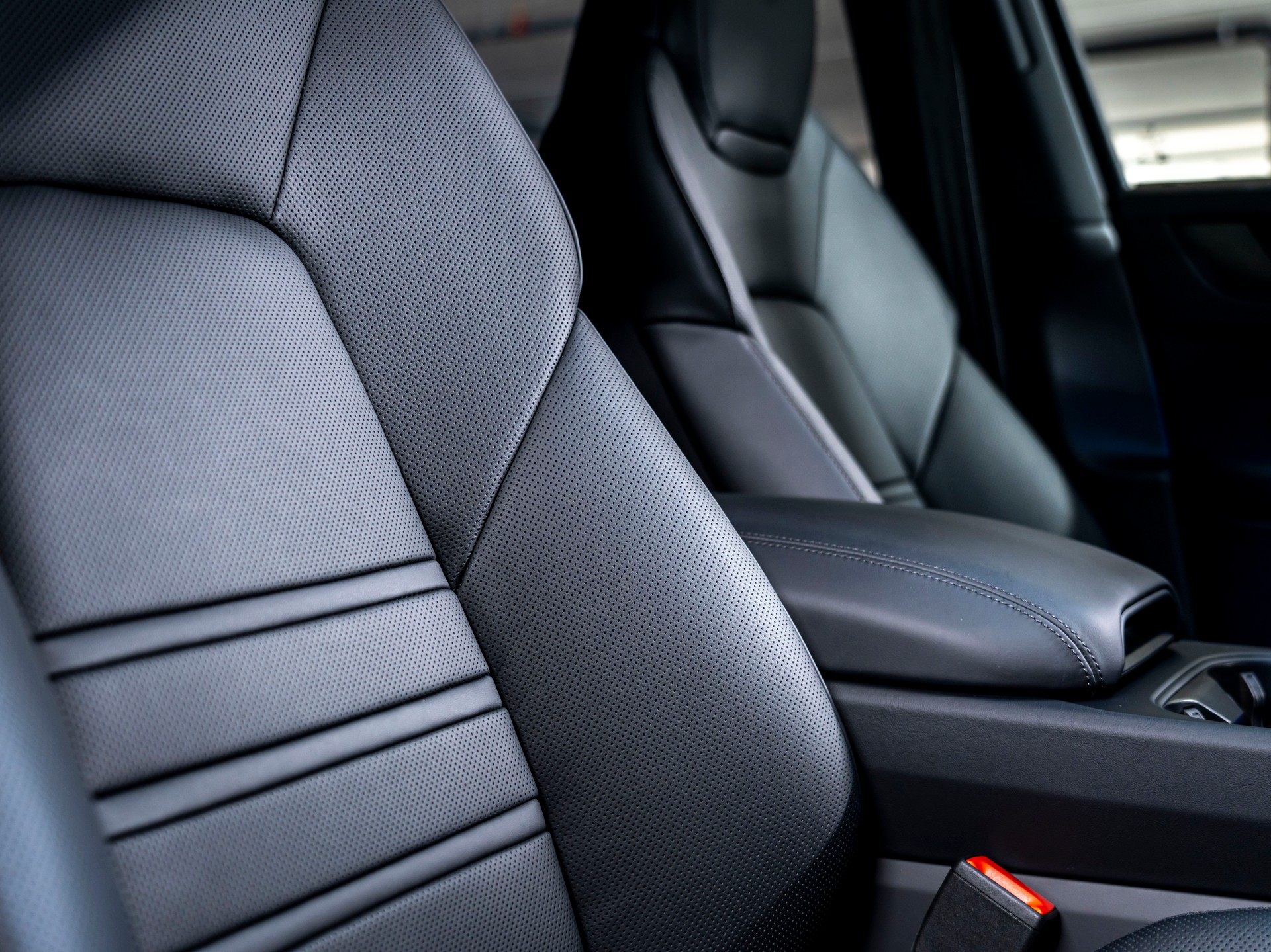 PORSCHE Cayenne Coupé E-Hybrid Black Edition Tiptronic-image-8