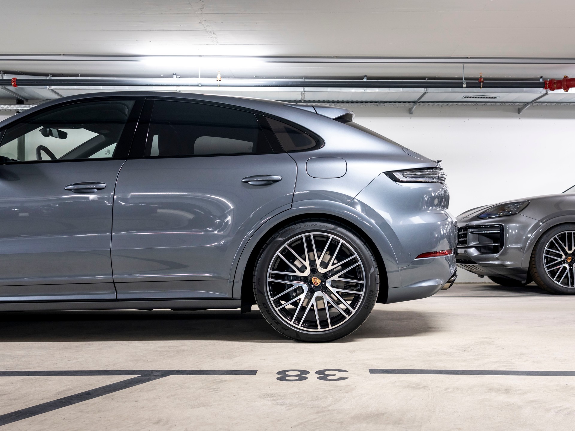 PORSCHE Cayenne Coupé E-Hybrid Black Edition Tiptronic-image-11