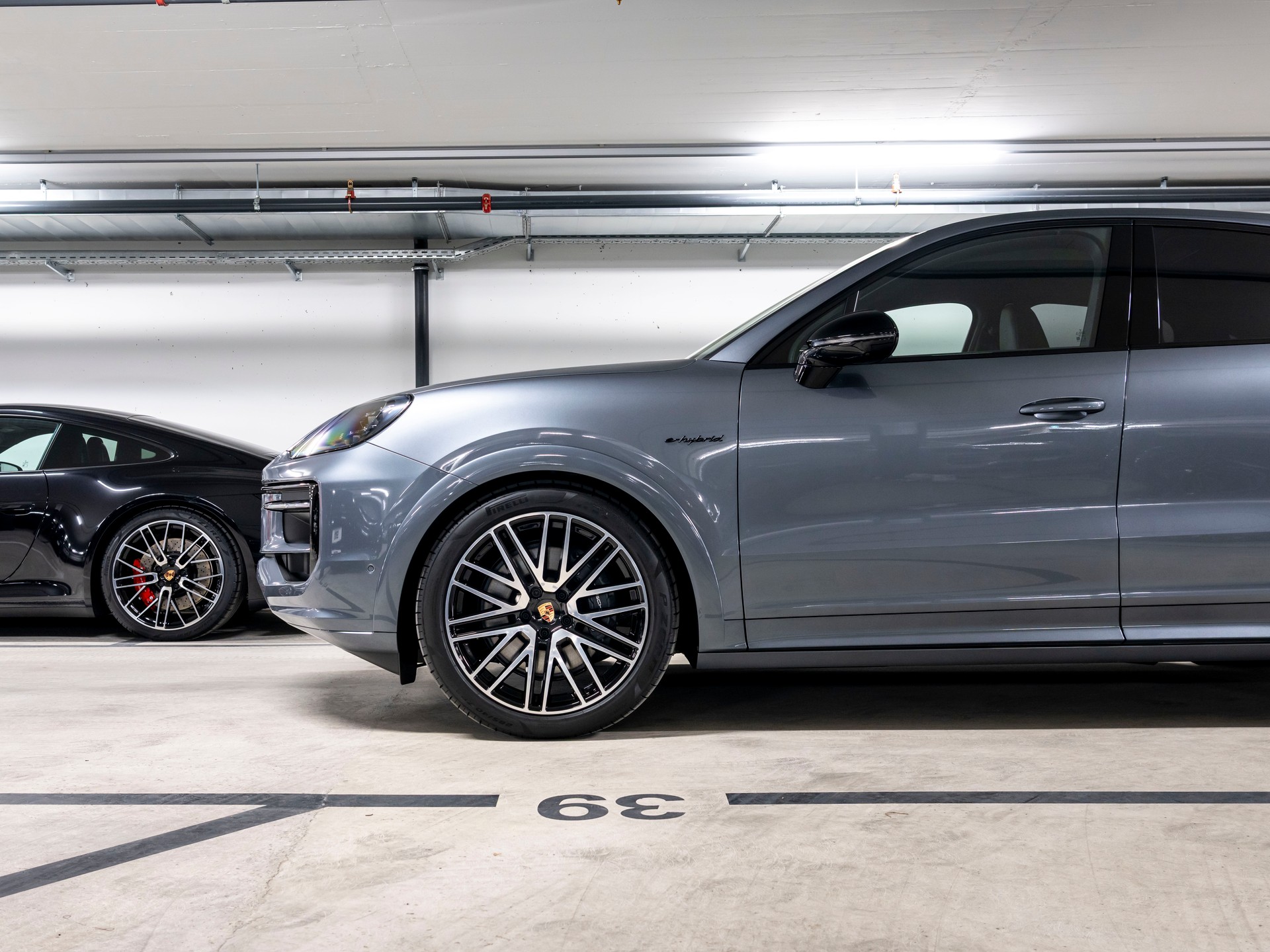 PORSCHE Cayenne Coupé E-Hybrid Black Edition Tiptronic-image-10