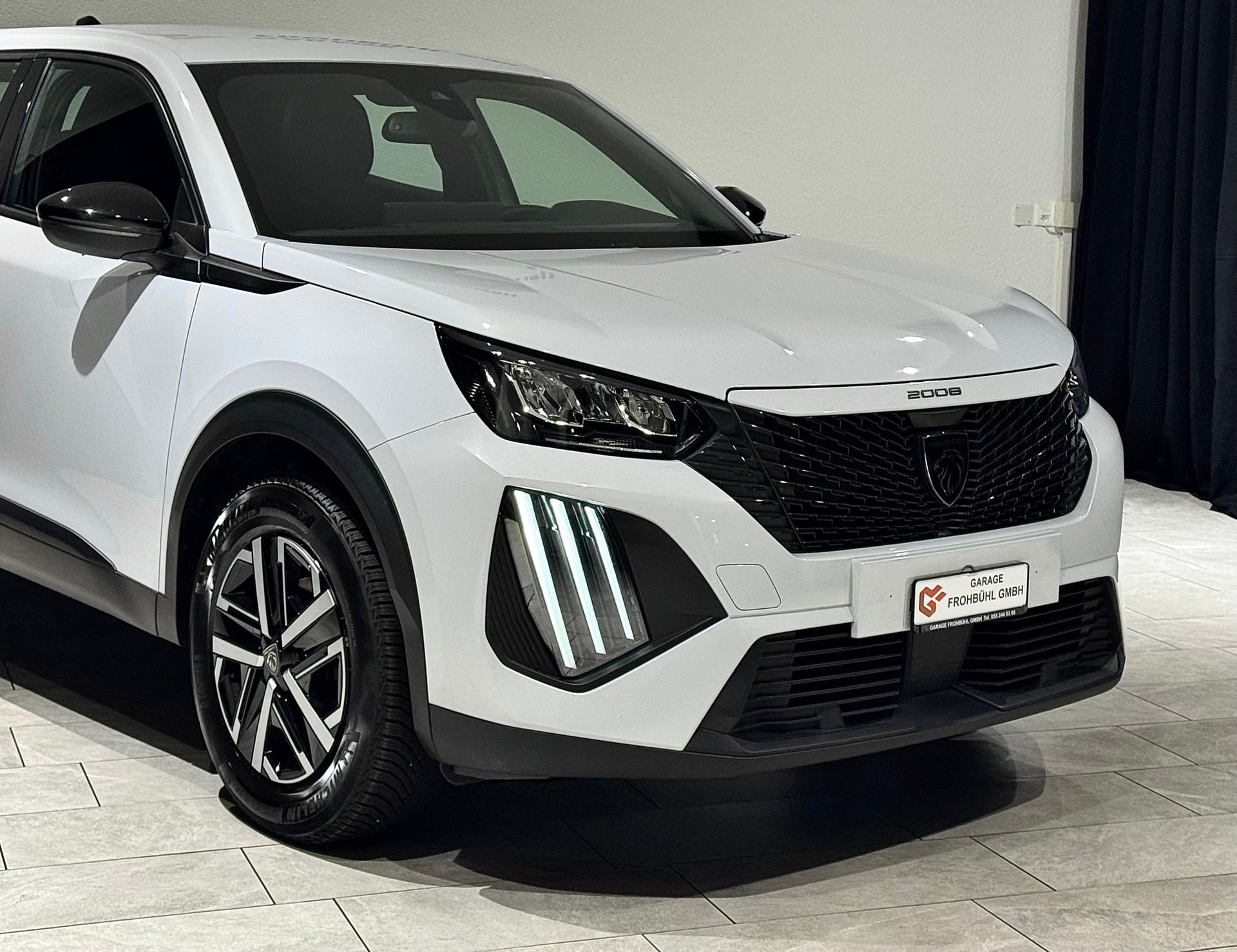 PEUGEOT 2008 1.2 PureTech Active Pack | CH | 1.Hand |-image-7