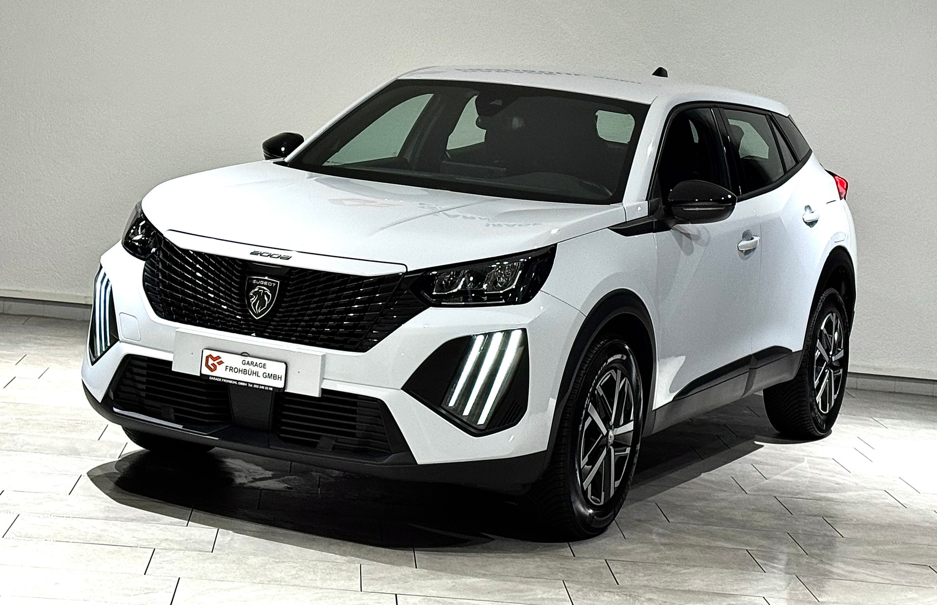 PEUGEOT 2008 1.2 PureTech Active Pack | CH | 1.Hand |-image-0