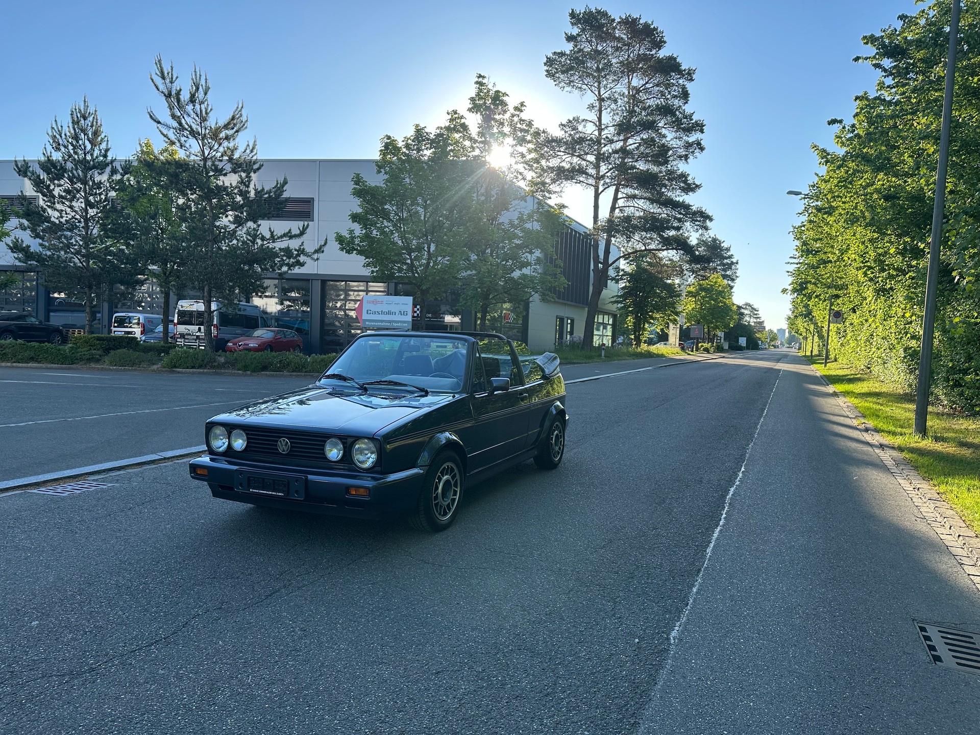 VW Golf Cabriolet 1800 (Night Blue Special)