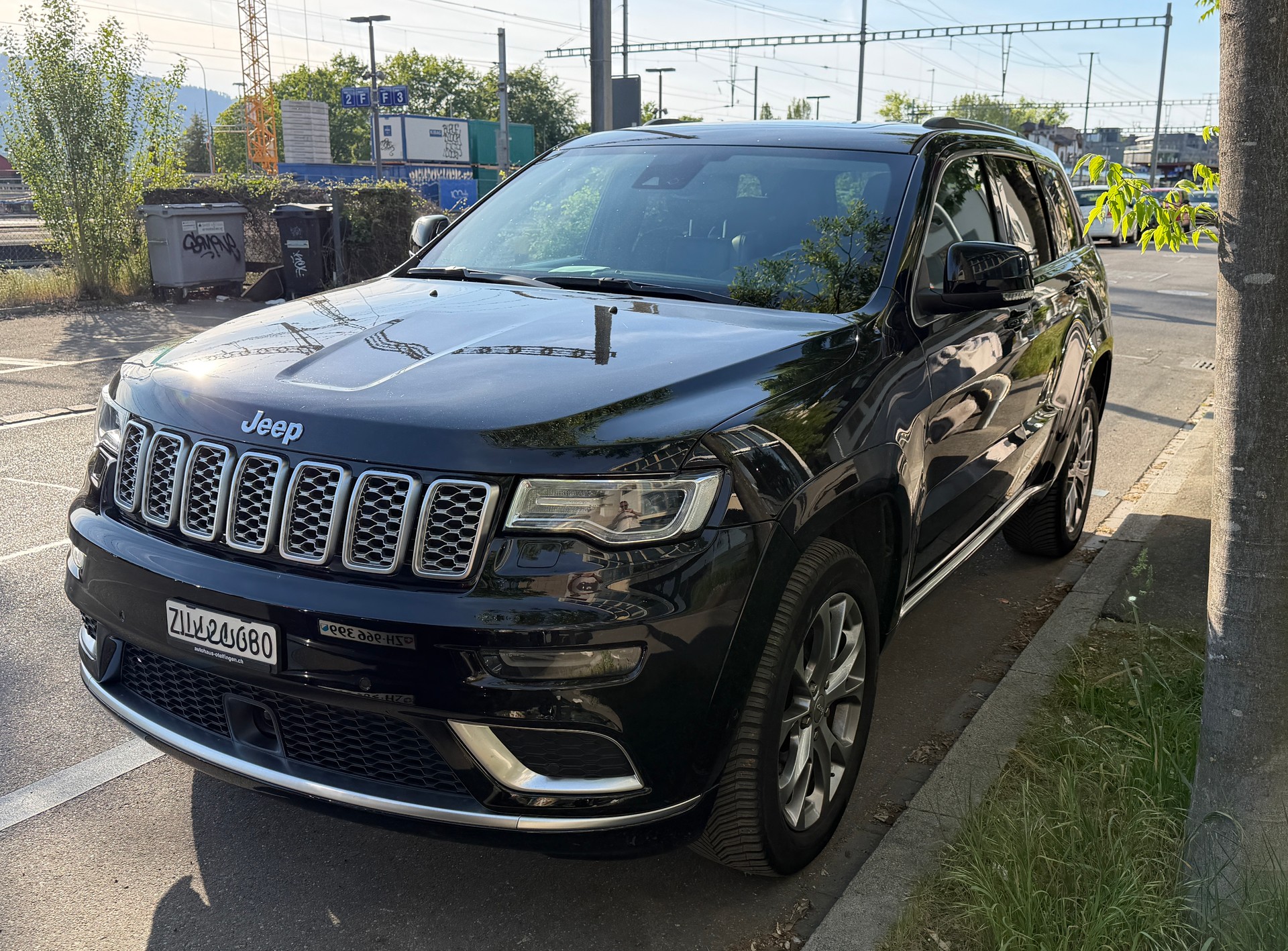 JEEP Grand Cherokee 3.0 CRD Summit Automatic-image-3