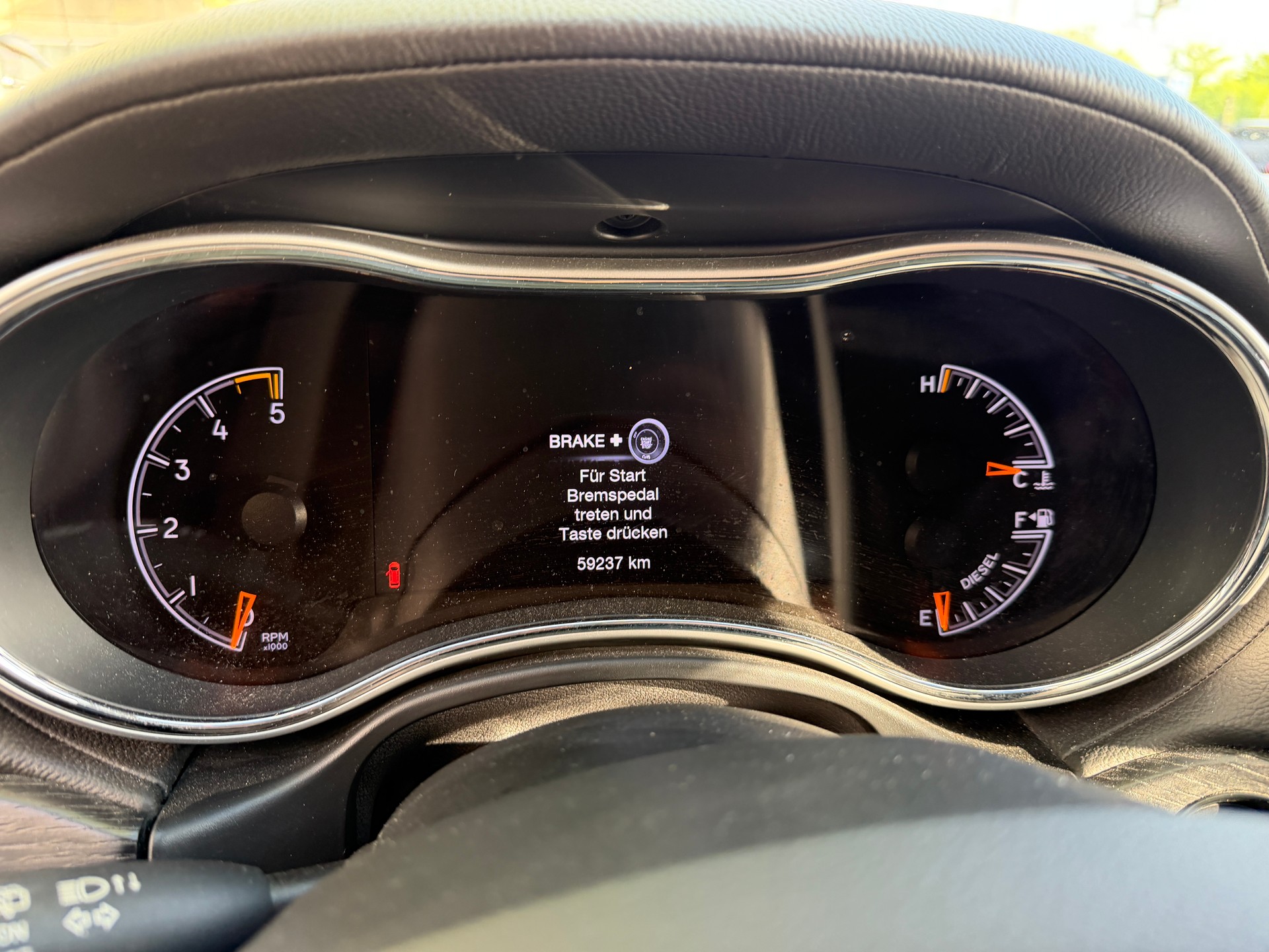 JEEP Grand Cherokee 3.0 CRD Summit Automatic-image-9