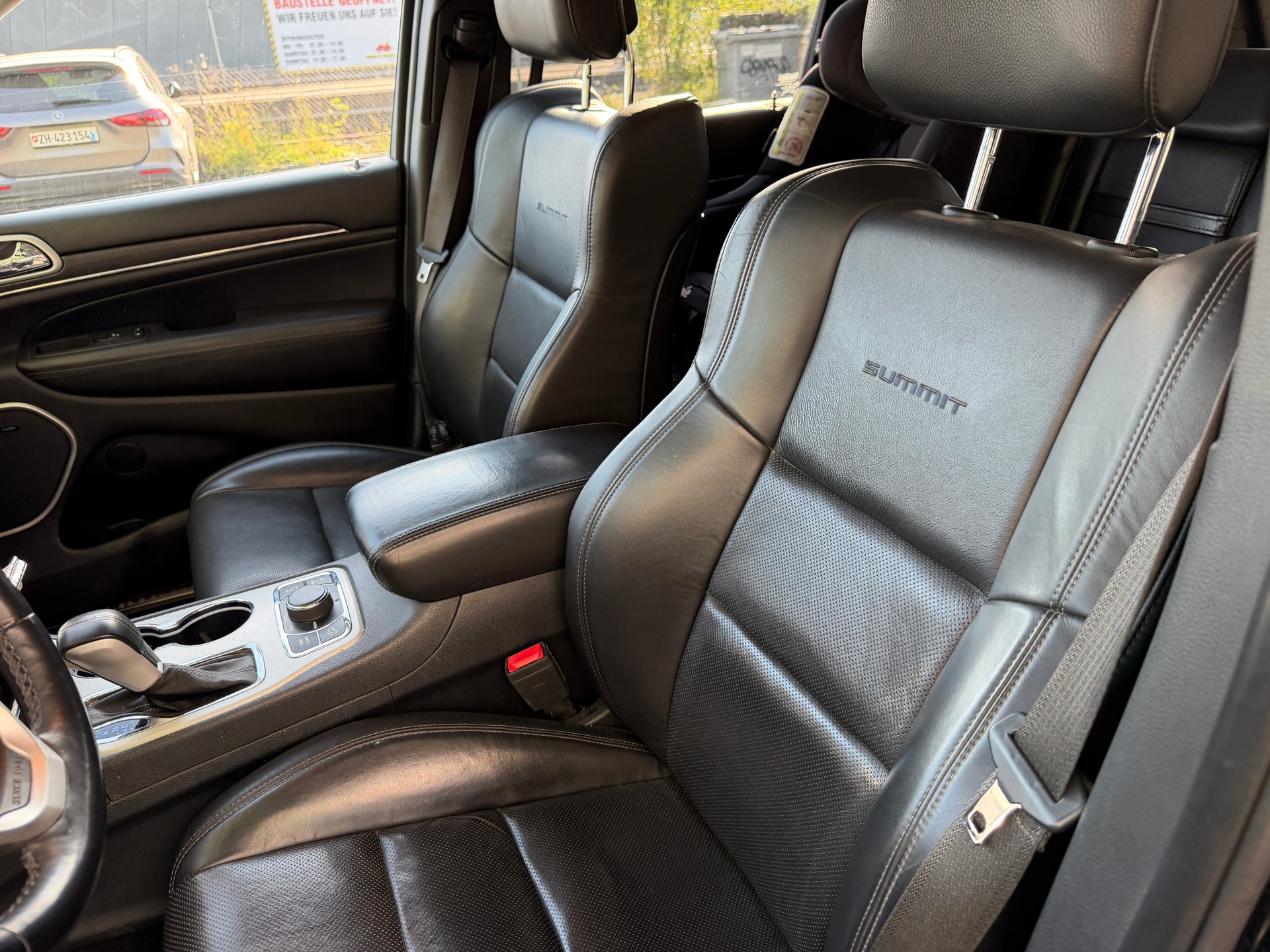 JEEP Grand Cherokee 3.0 CRD Summit Automatic-image-7