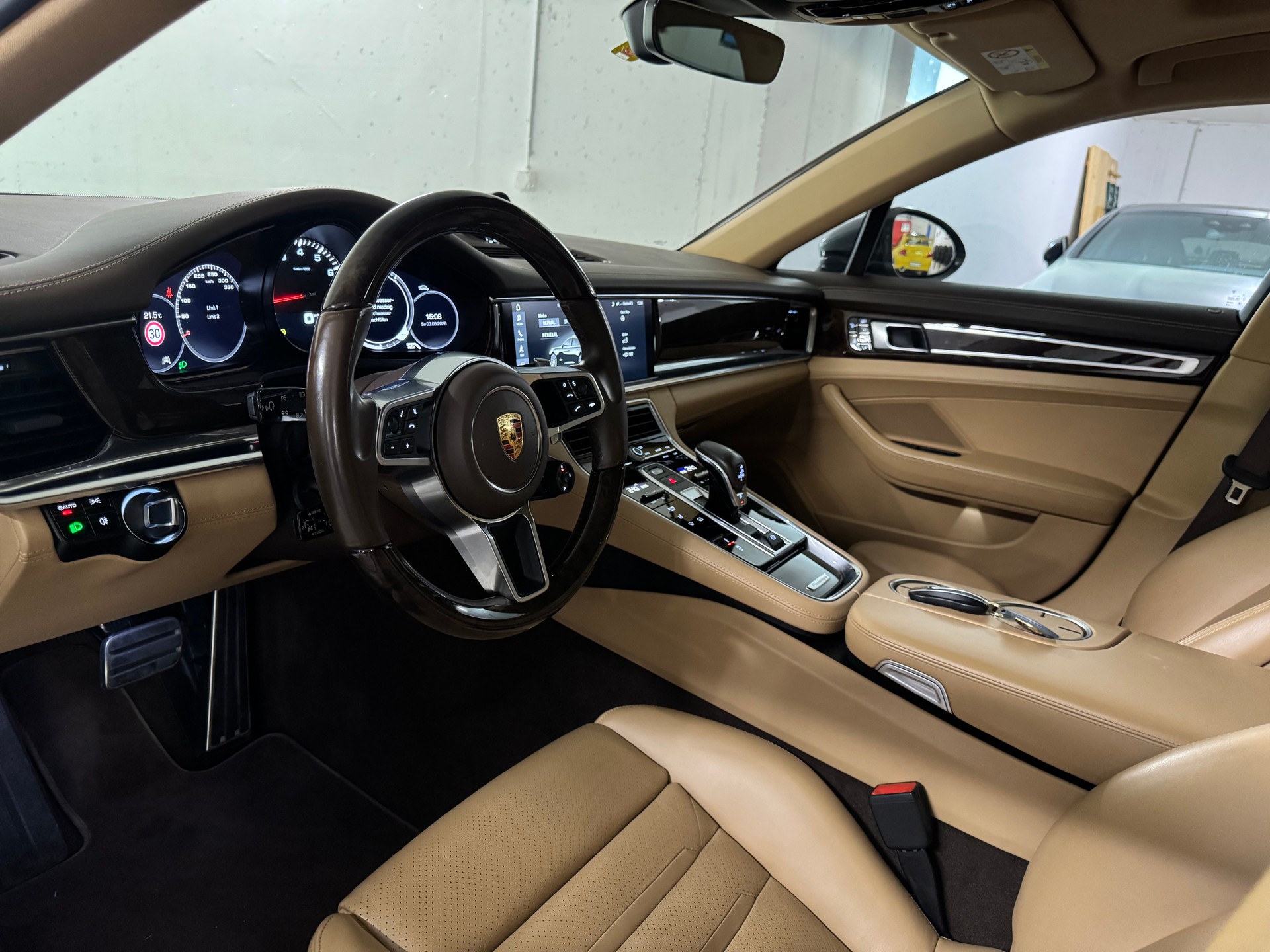 PORSCHE Panamera 4S PDK CH-Fahrzeug-image-7