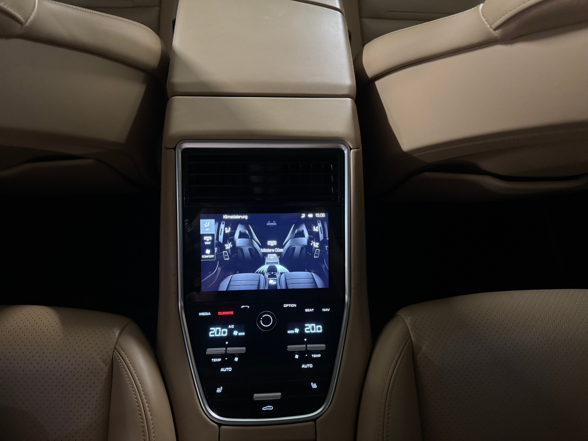 PORSCHE Panamera 4S PDK CH-Fahrzeug-image-15
