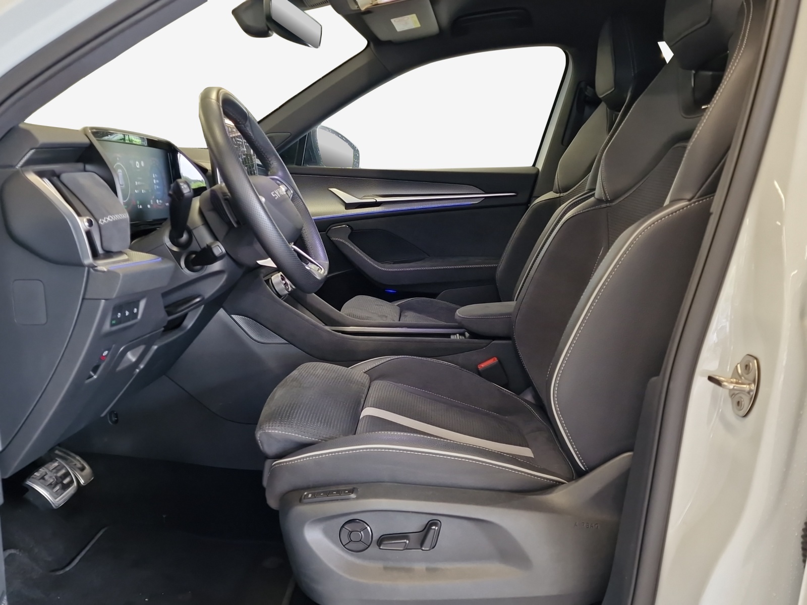 SKODA Kodiaq 1.5 TSI PHEV Sportline-image-8