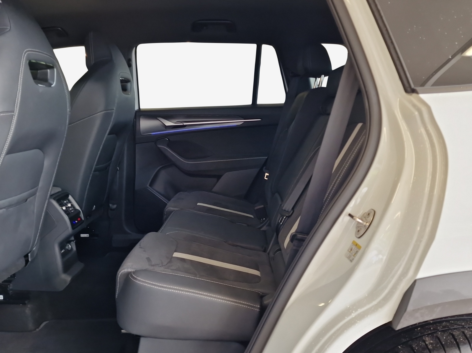 SKODA Kodiaq 1.5 TSI PHEV Sportline-image-12