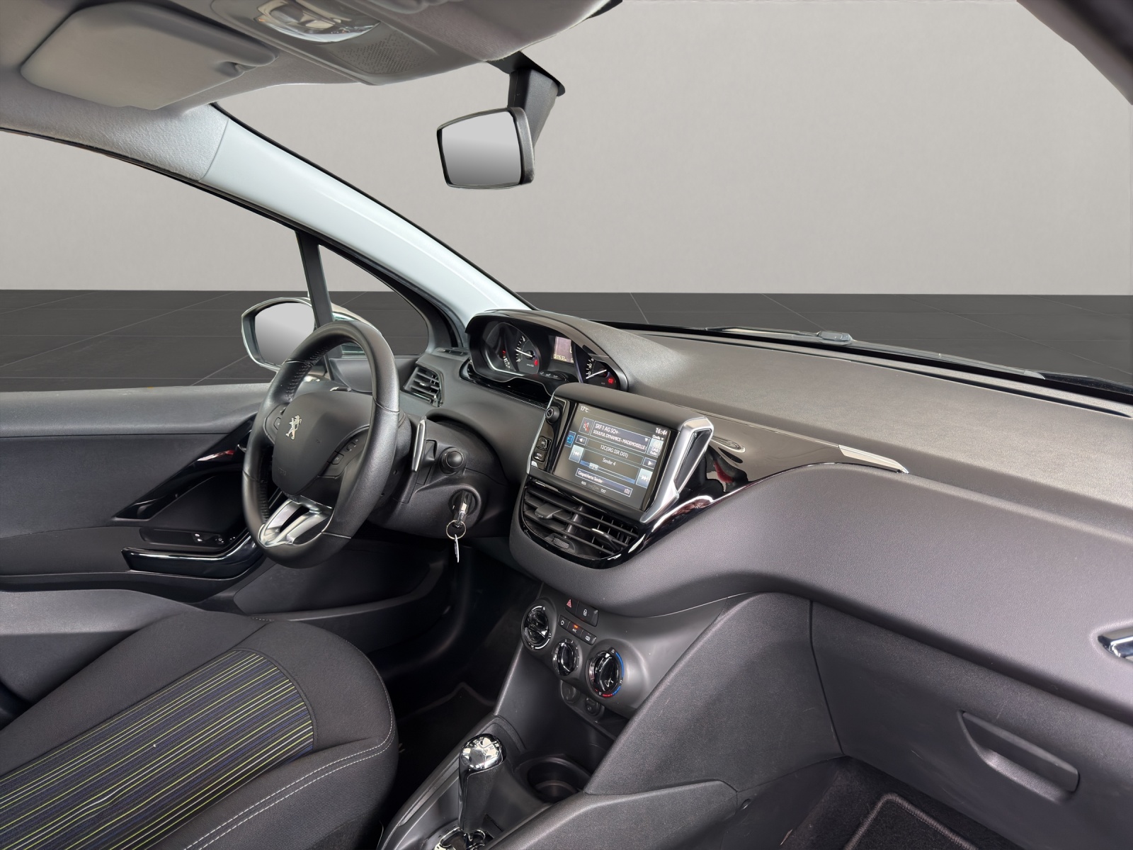 PEUGEOT 208 1.2 PureTech Urban S. EGS S/S-image-9