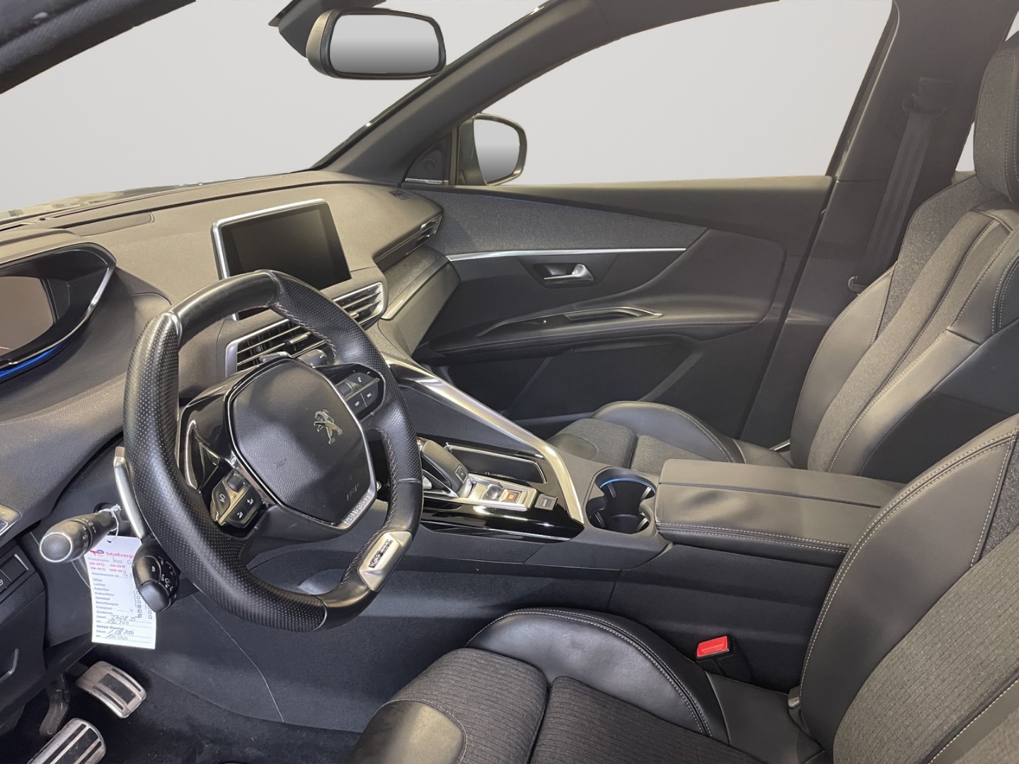 PEUGEOT 3008 1.6 BlueHDi GT Line-image-4