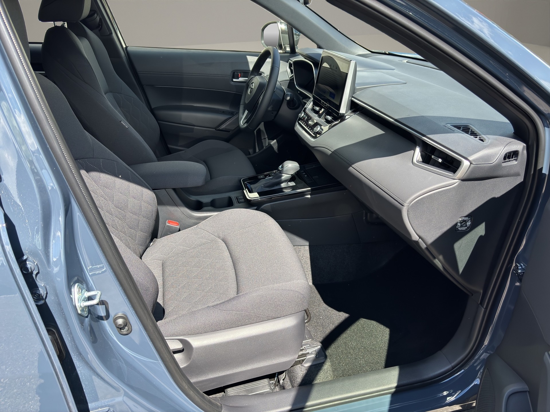 TOYOTA Corolla Cross 1.8 Trend e-CVT-image-11