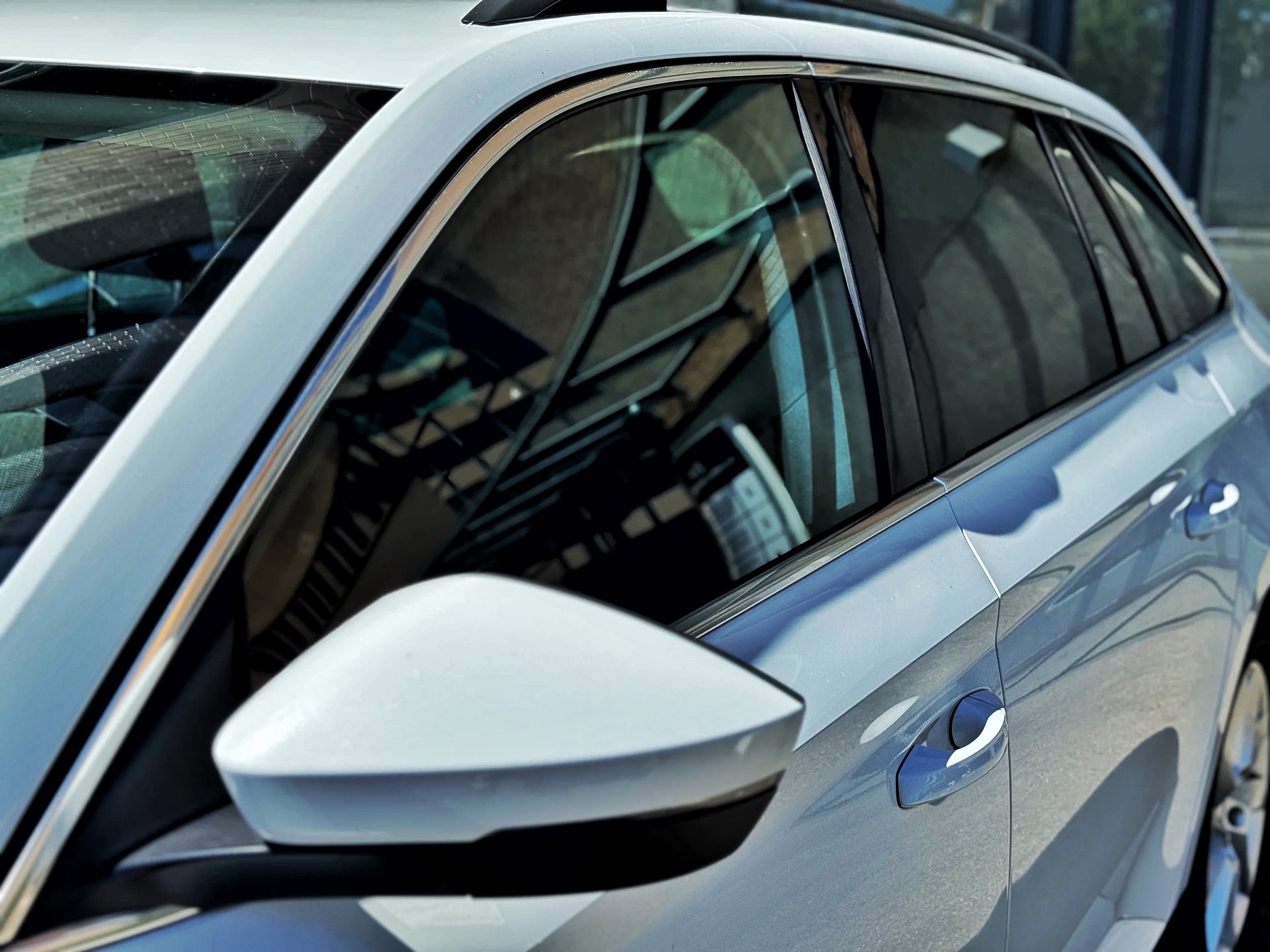 SKODA Superb Combi 2.0 TDi Ambition 4x4 DSG-image-10