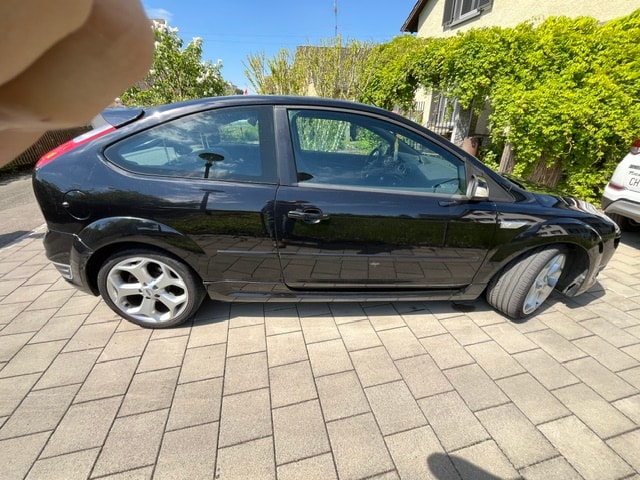 FORD Focus 2.5i 20V ST-image-2
