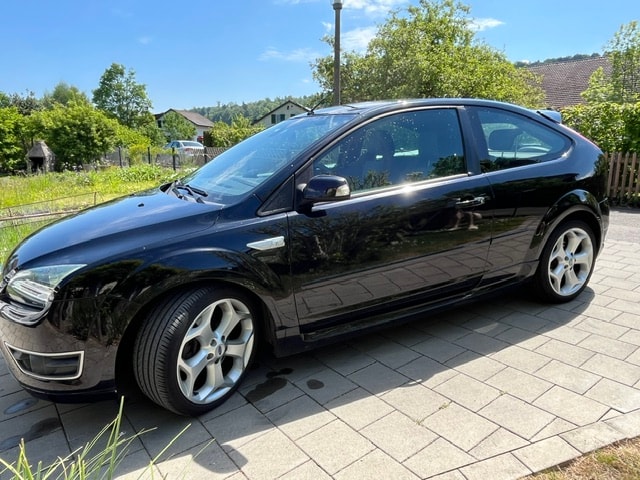 FORD Focus 2.5i 20V ST-image-1