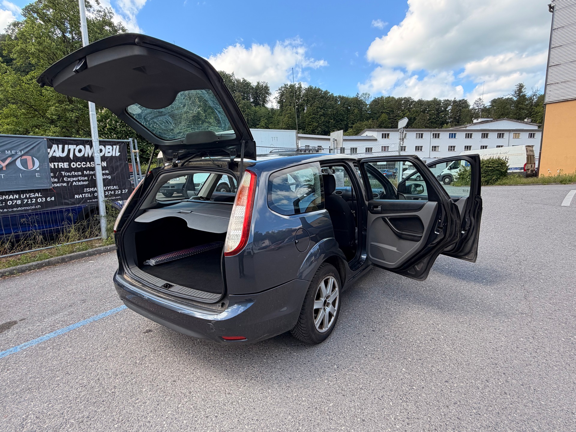 FORD Focus 2.0i Carving Automatic-image-19