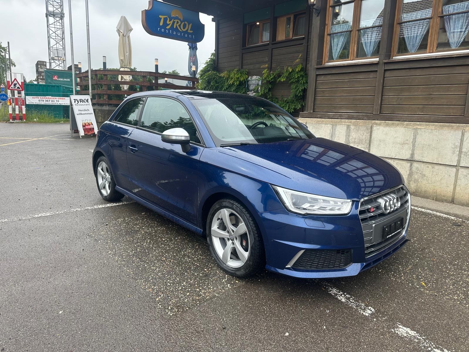 Car photo