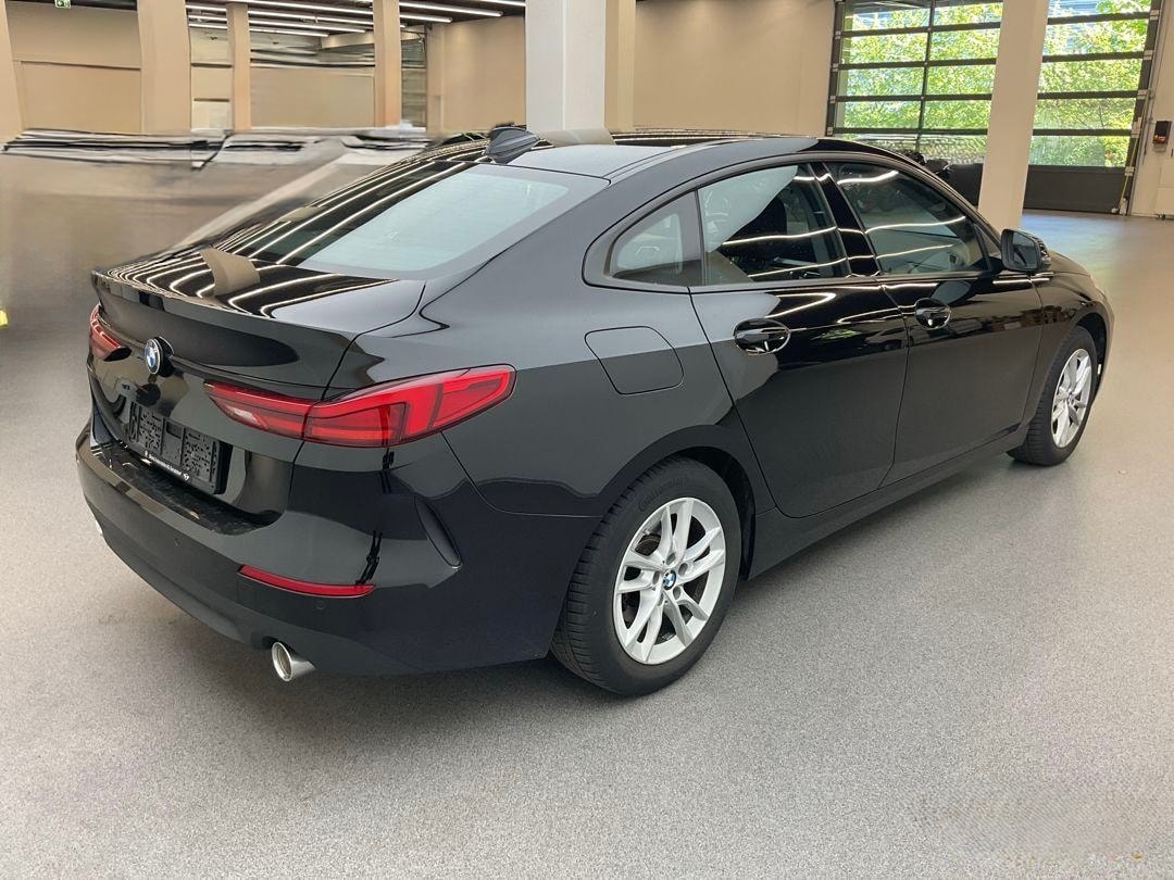 BMW 218d Gran Coupé-image-2