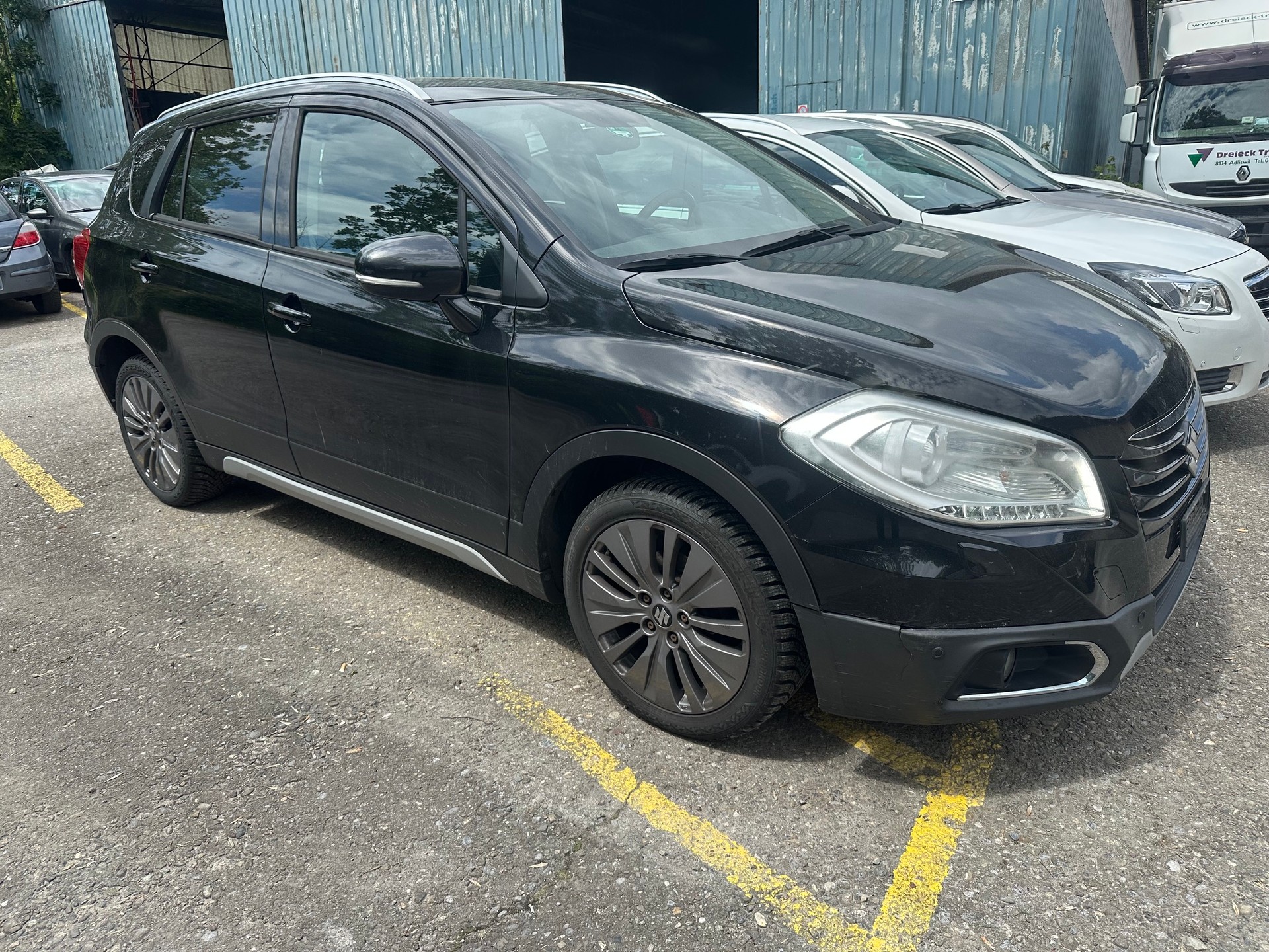 SUZUKI SX4 S-Cross 1.6 16V Compact Top 4WD CVT7-image-2