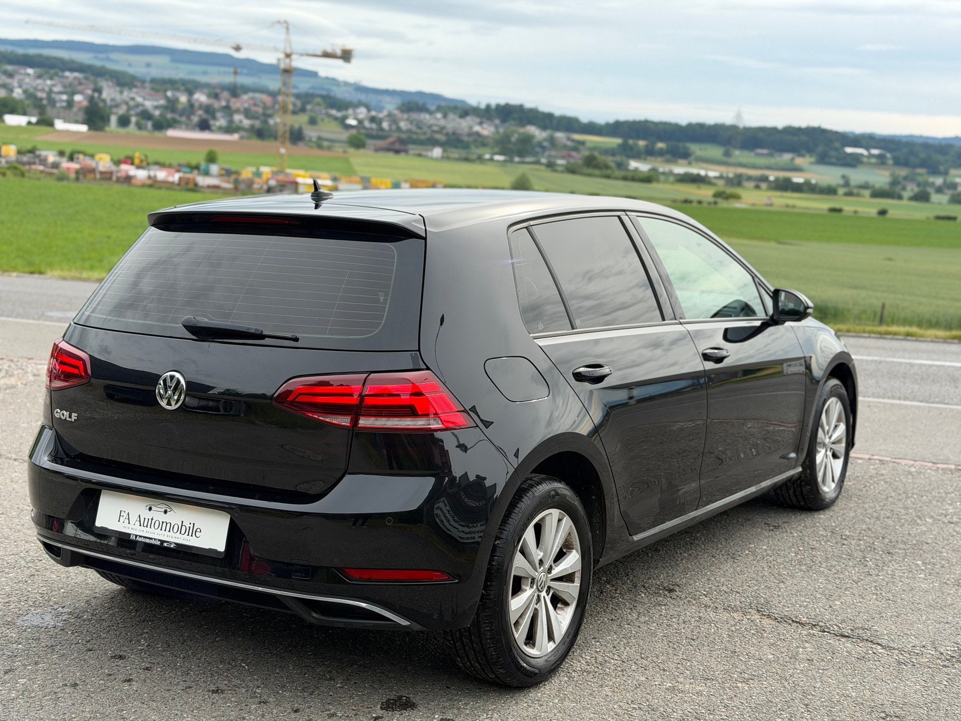 VW Golf 2.0 TDI Comfortline DSG-image-4