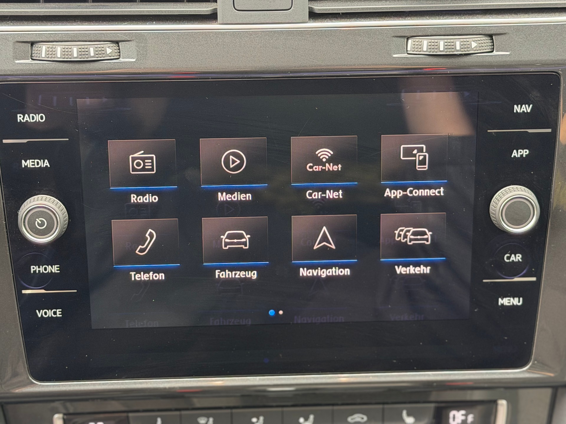 VW Golf 2.0 TDI Comfortline DSG-image-10