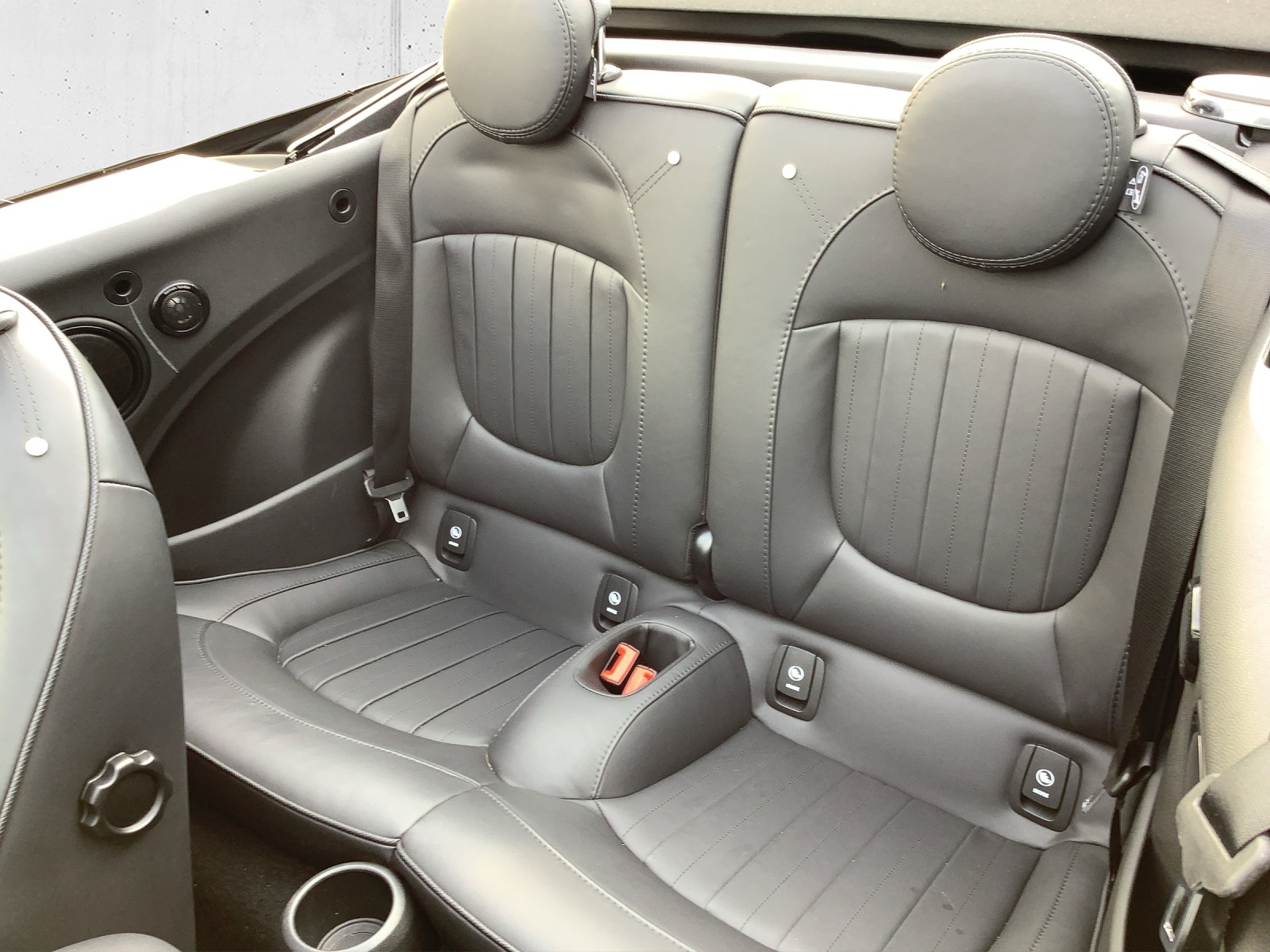 MINI Cooper S Cabr Side Ed DKG-image-18