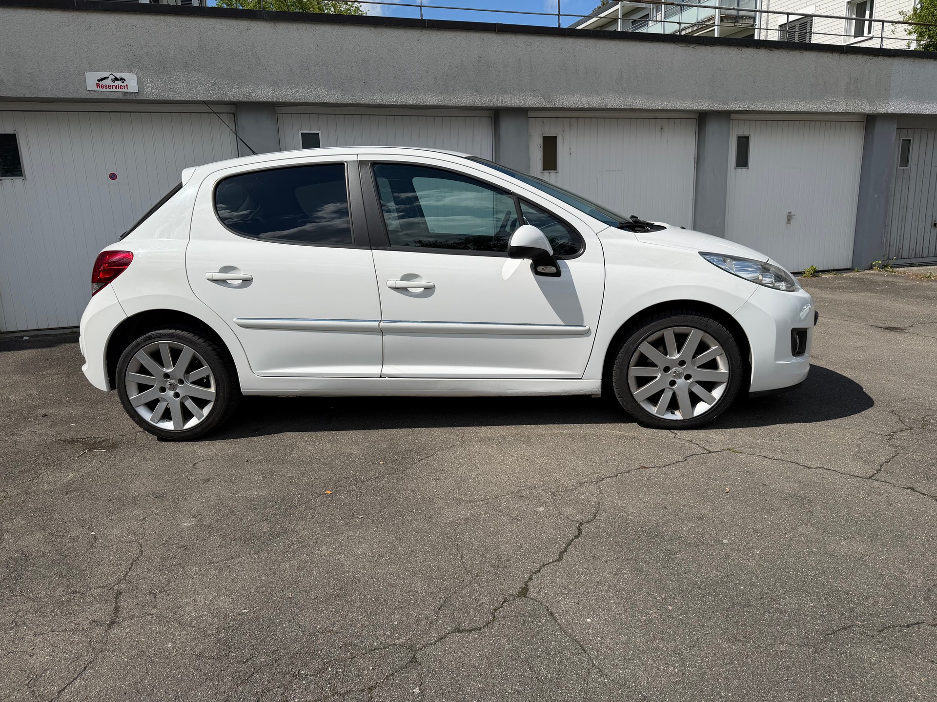 PEUGEOT 1.6 16V Allure