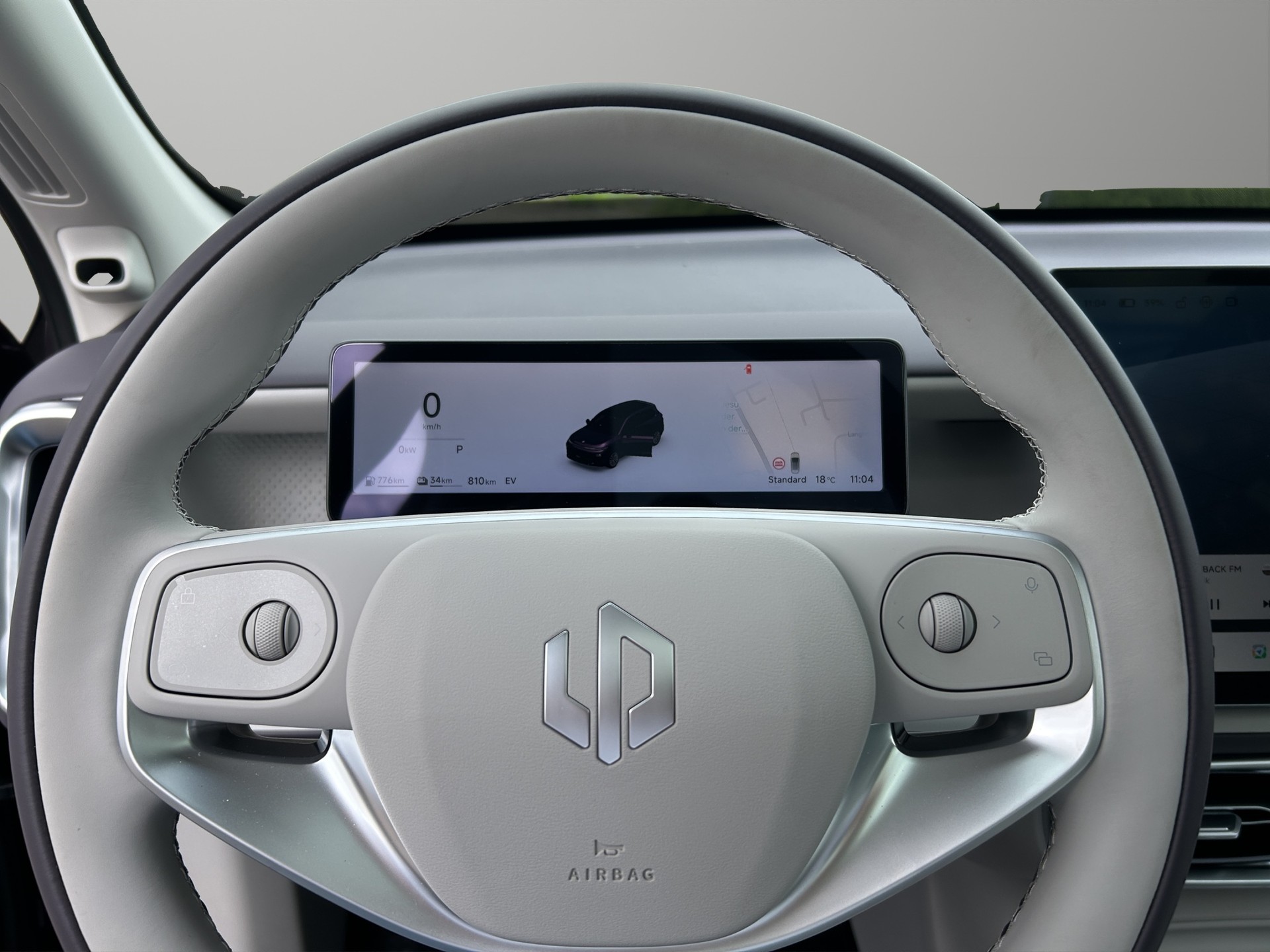 LEAPMOTOR B10 1.5 Hybrid EV-image-4