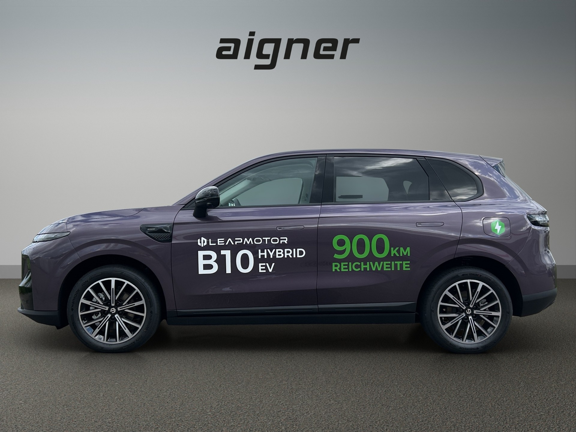 LEAPMOTOR B10 1.5 Hybrid EV-image-1