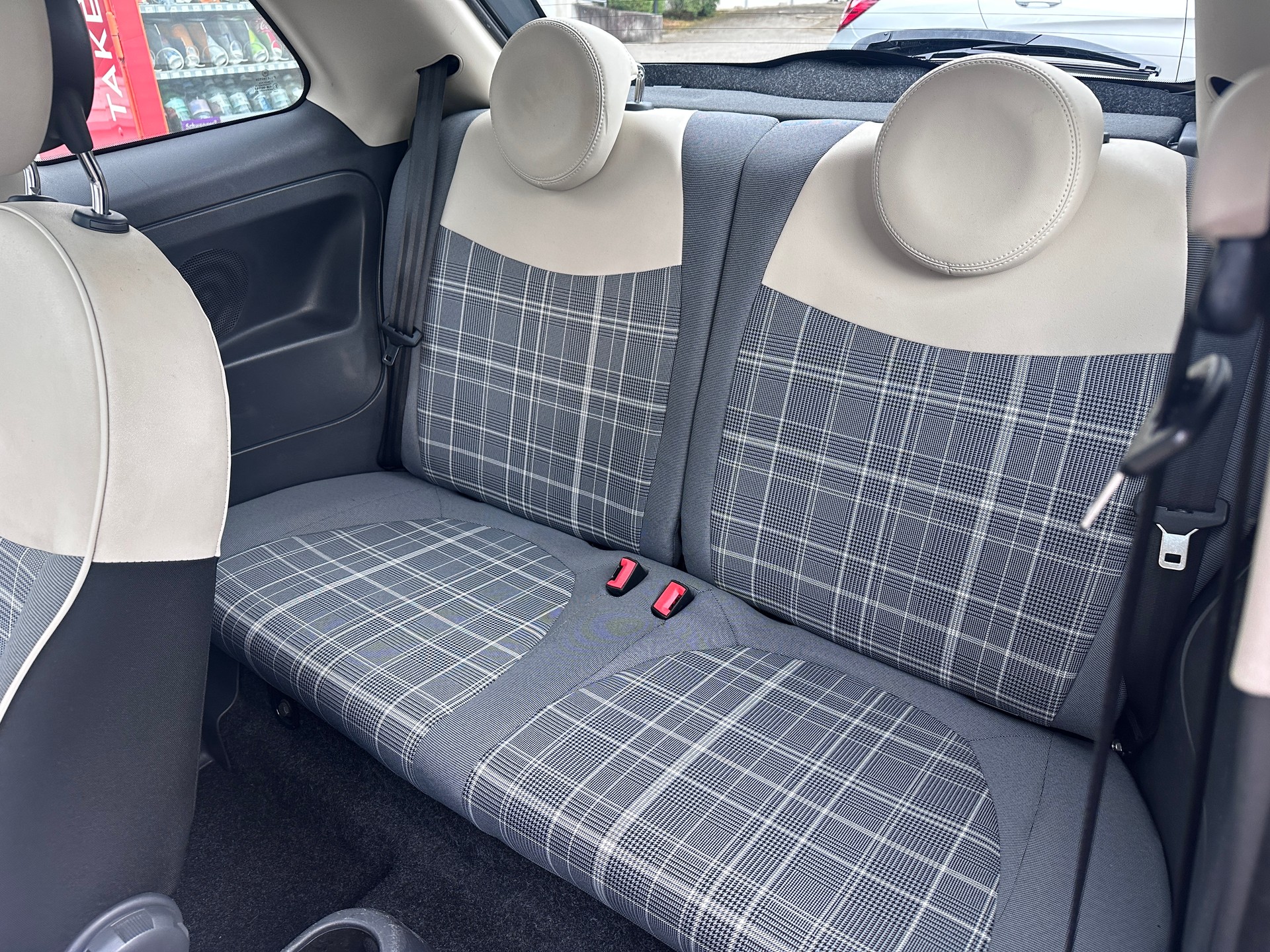 FIAT 500 1.2 Pop Star-image-11