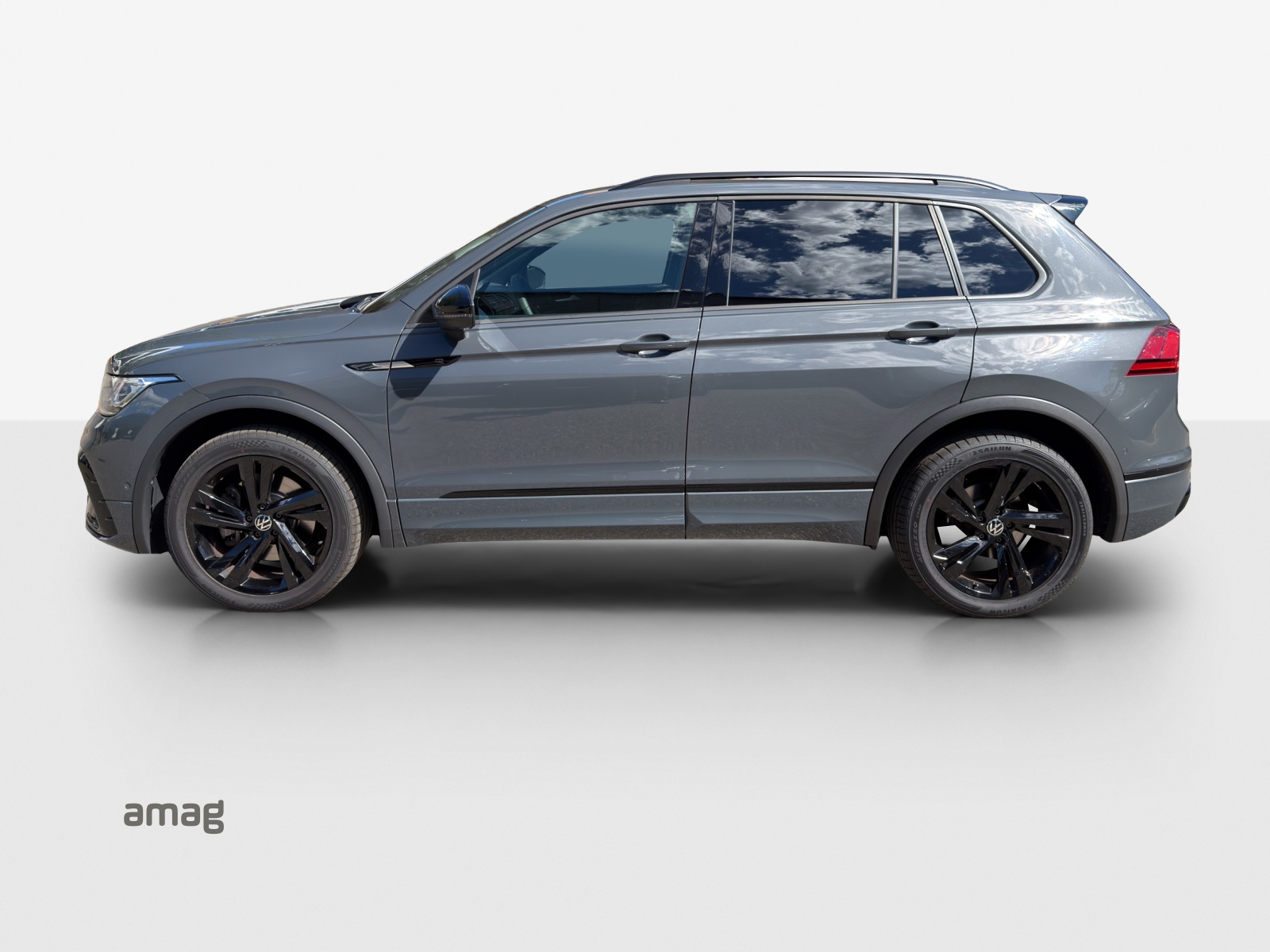 VW Tiguan 2.0TSI R-Line 4Motion DSG-image-1