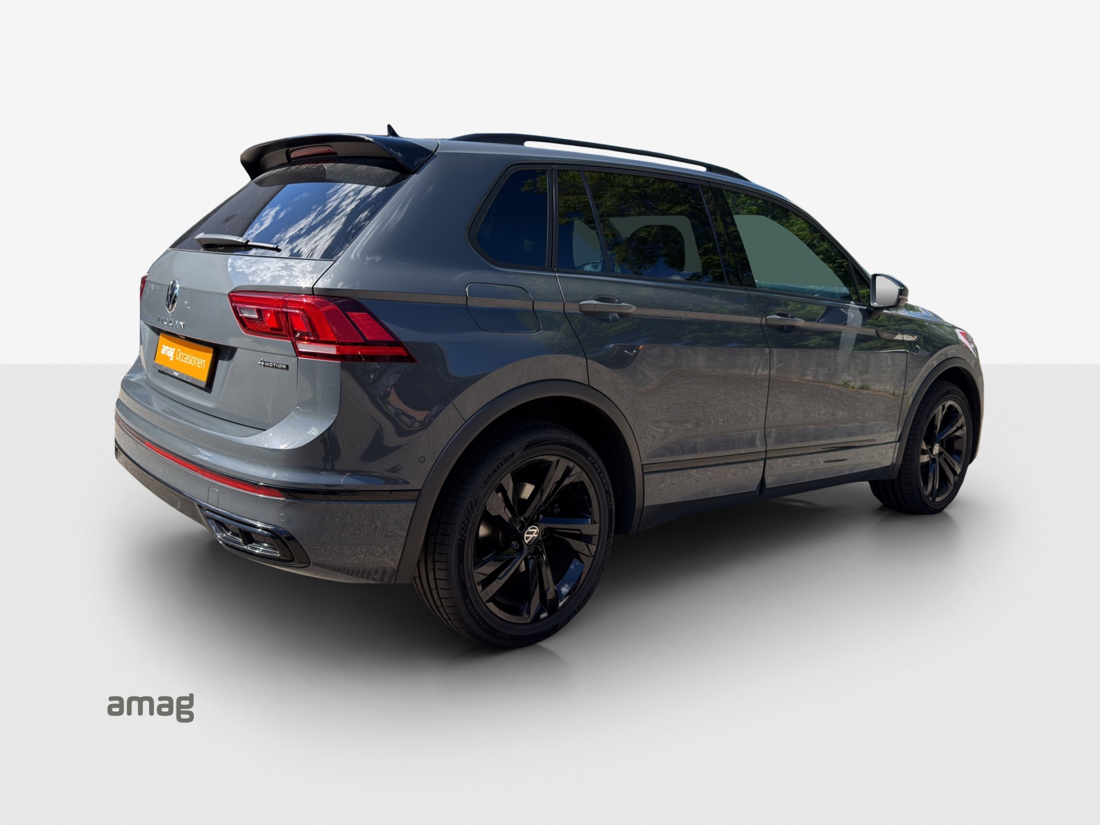 VW Tiguan 2.0TSI R-Line 4Motion DSG-image-4