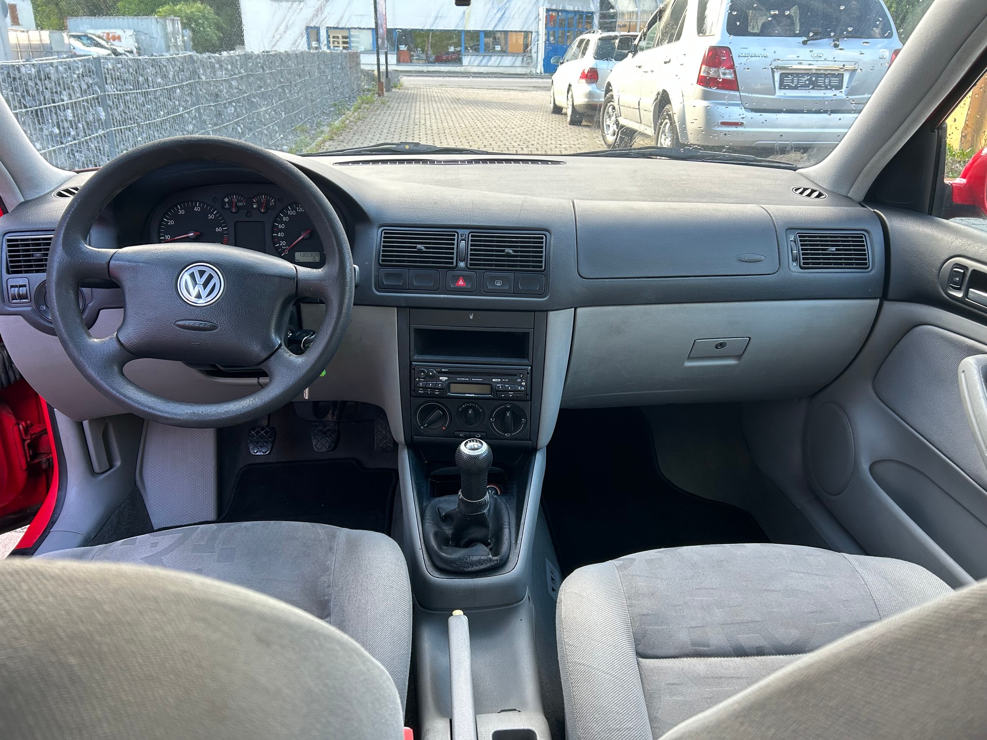 VW Golf Variant 1.8 20V 4Motion-image-6
