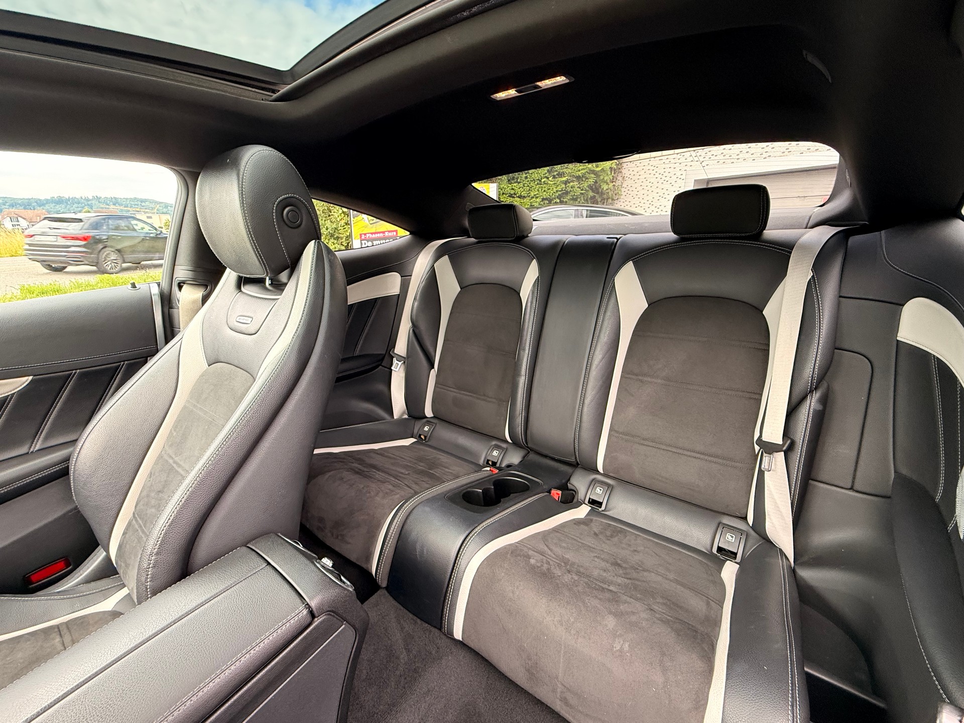 MERCEDES-BENZ C 63 S AMG Speedshift-image-4