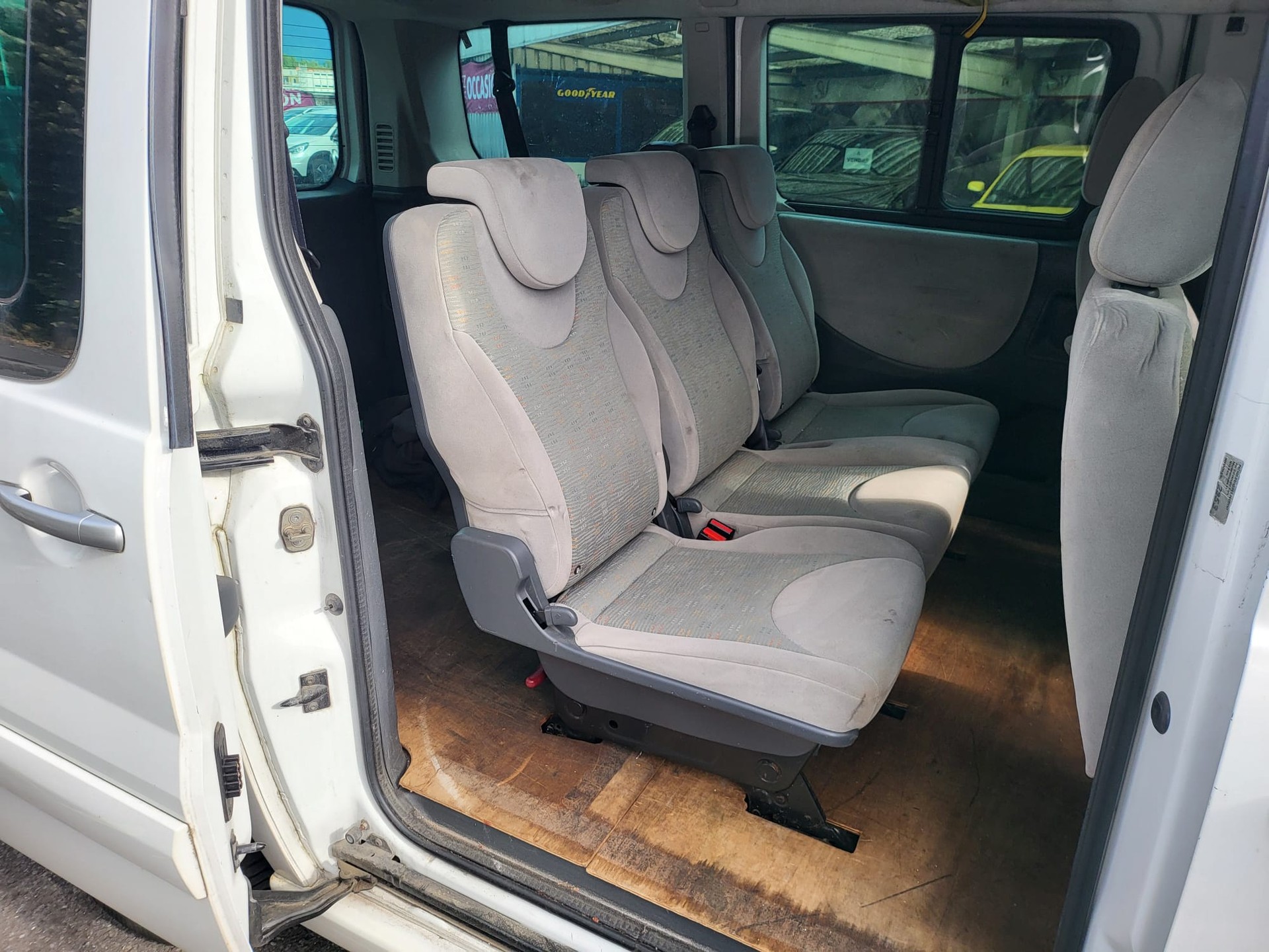 PEUGEOT Expert Tepee 2.0 HDi Loisirs L2-image-6