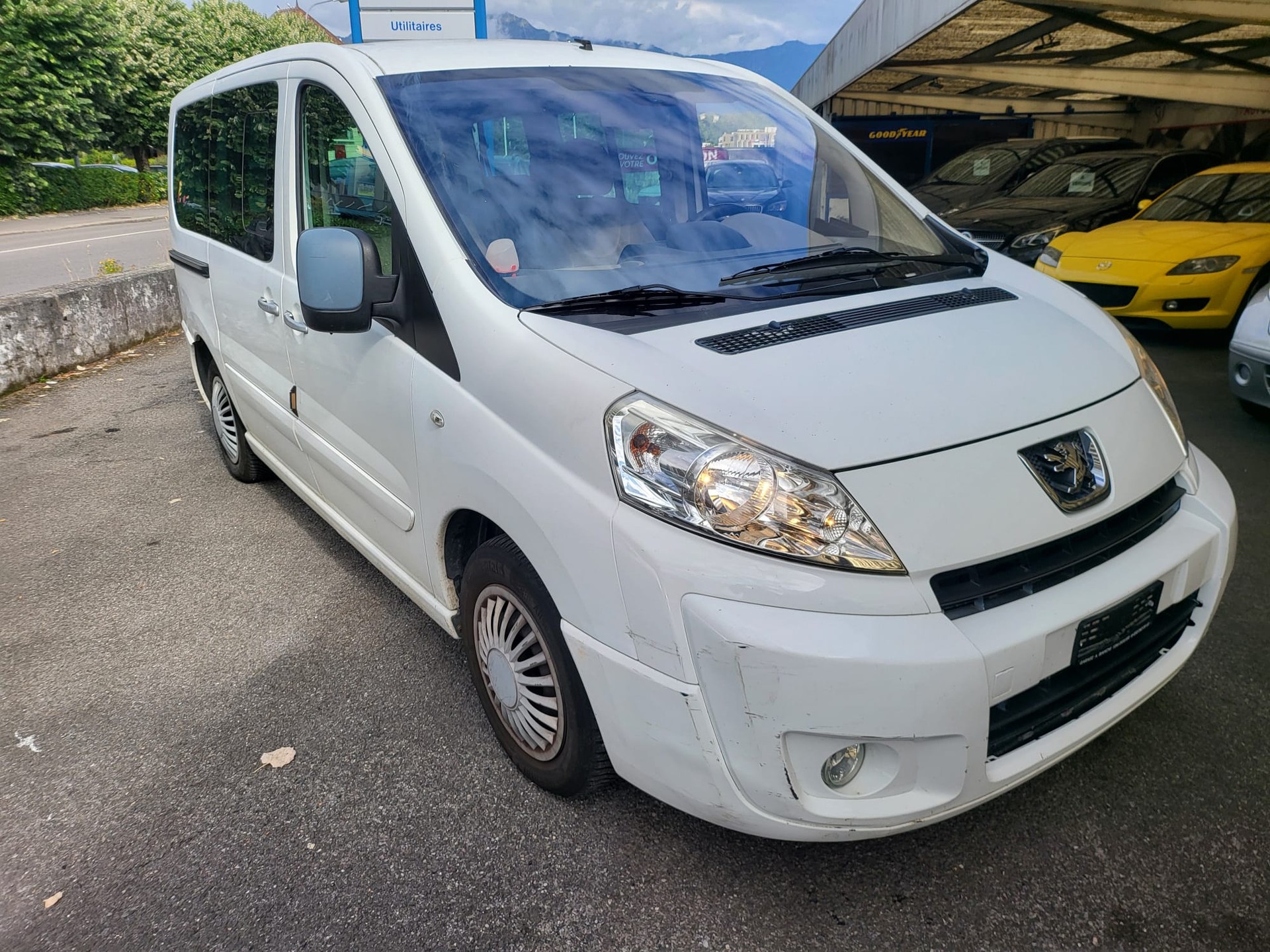 PEUGEOT Expert Tepee 2.0 HDi Loisirs L2-image-2