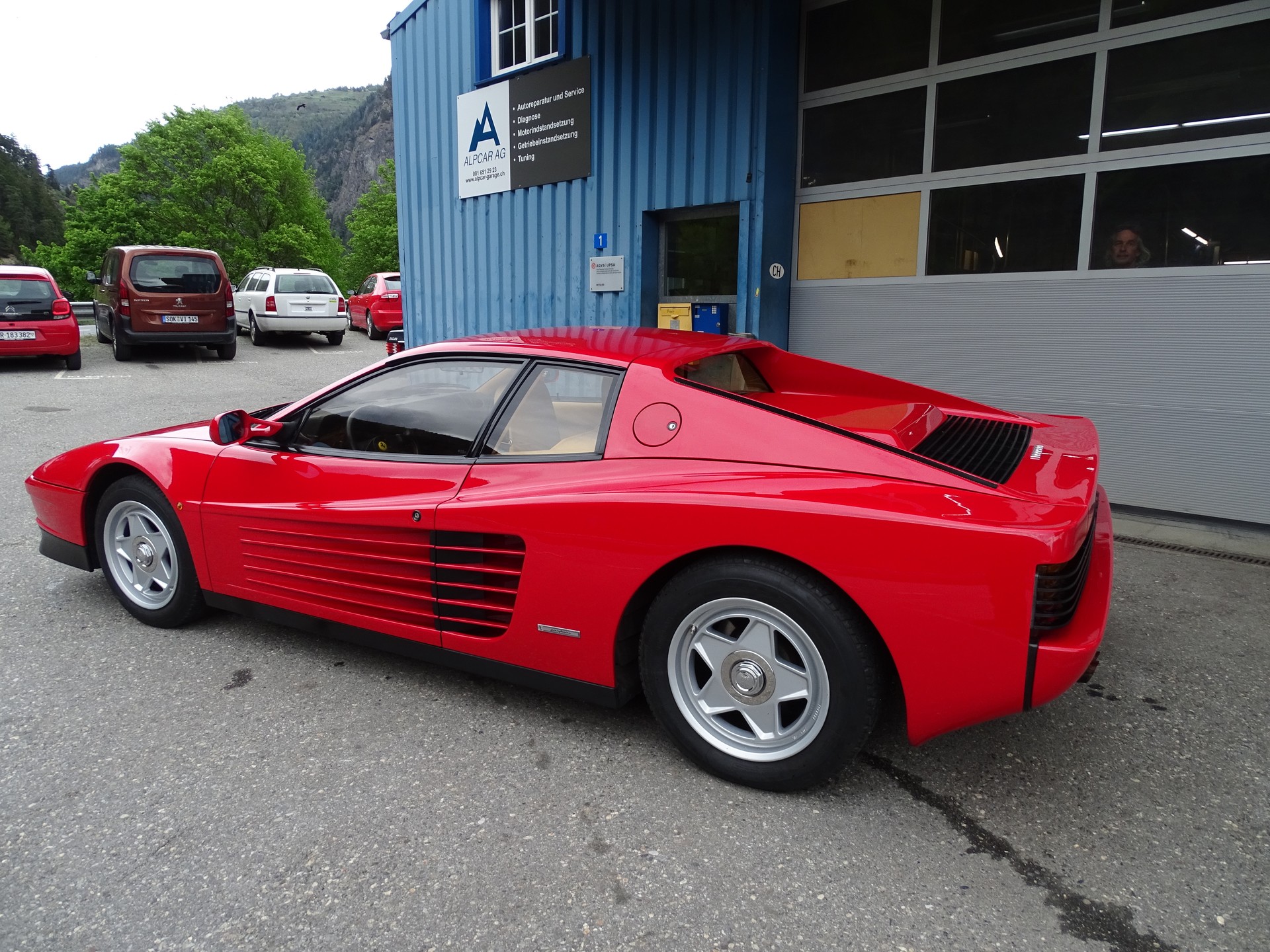 FERRARI Testarossa-image-3