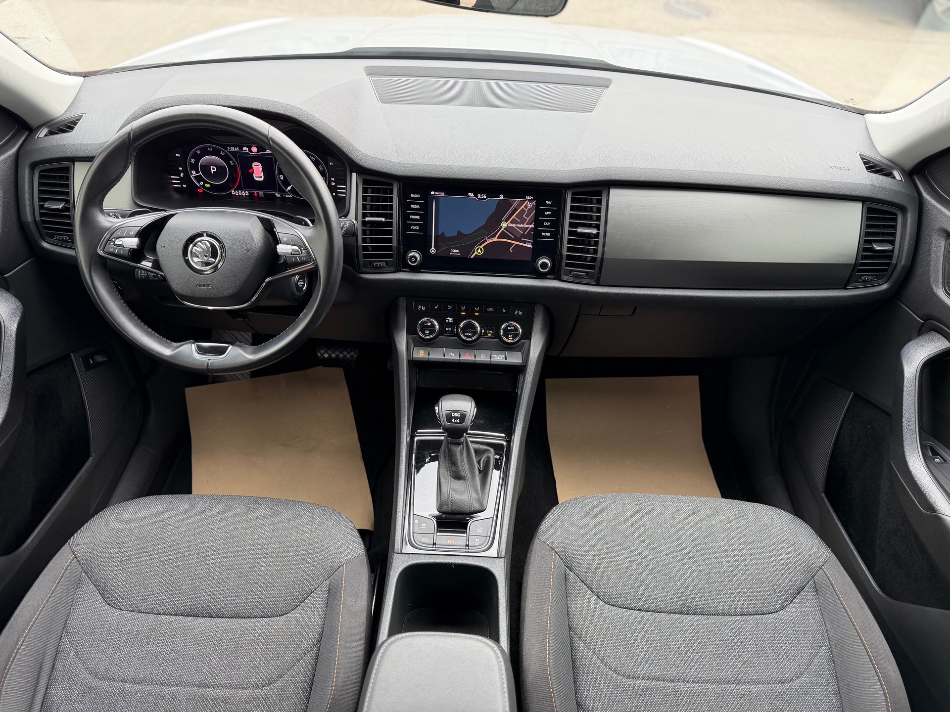 SKODA Kodiaq 2.0 TSI DSG Clever 4x4-image-11