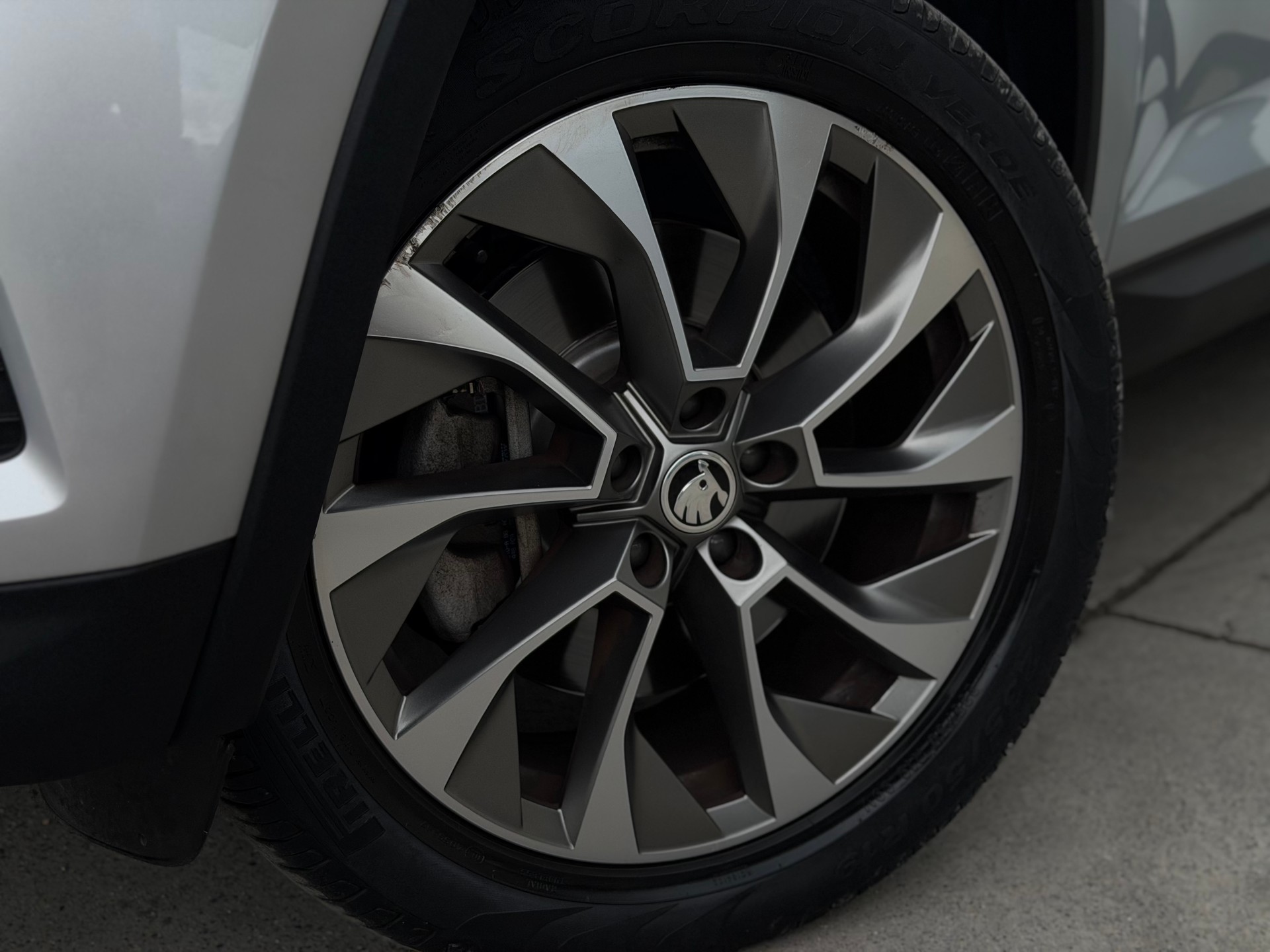 SKODA Kodiaq 2.0 TSI DSG Clever 4x4-image-8