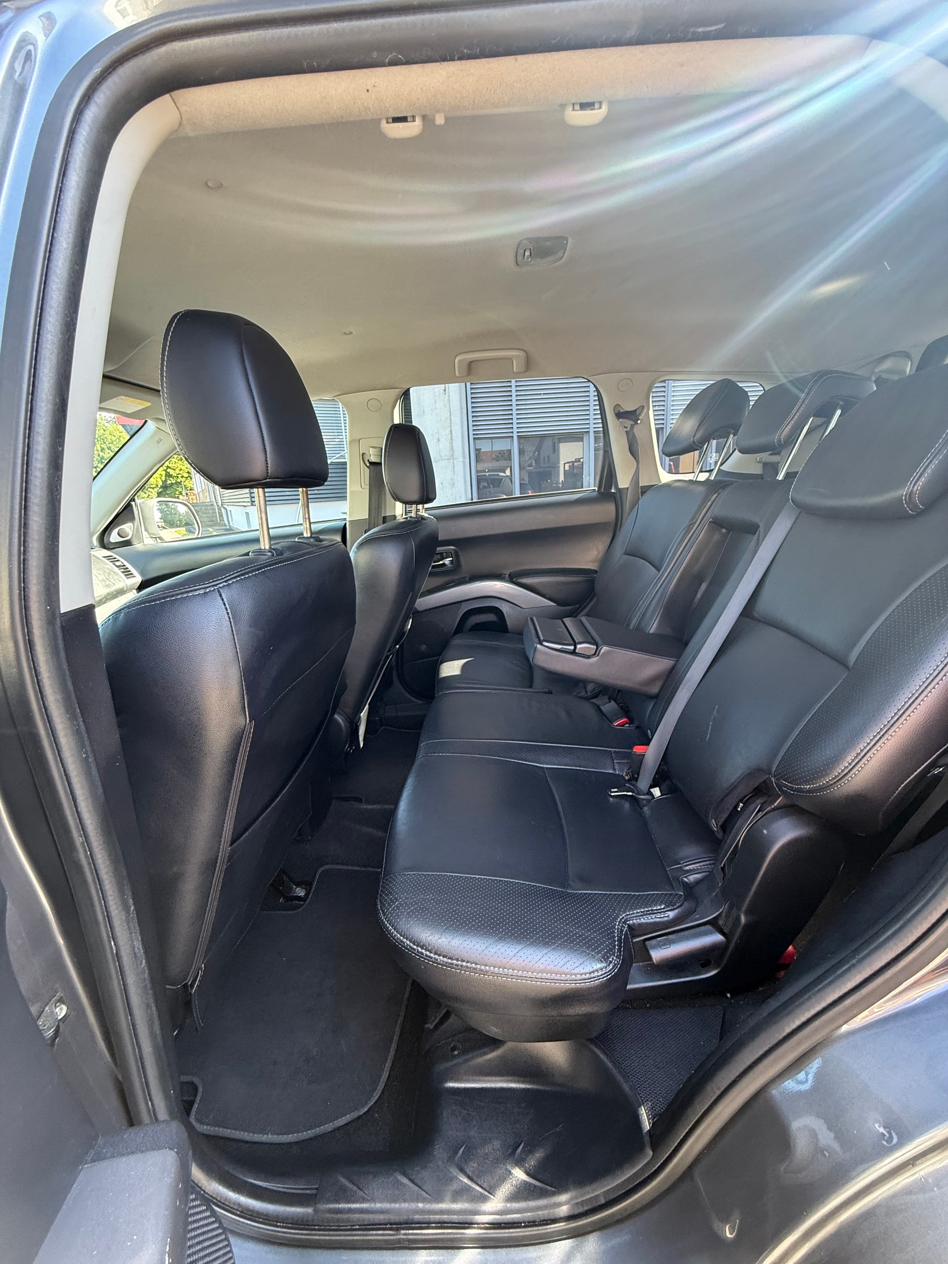 CITROEN C-Crosser 2.2 HDi Exclusive-image-3