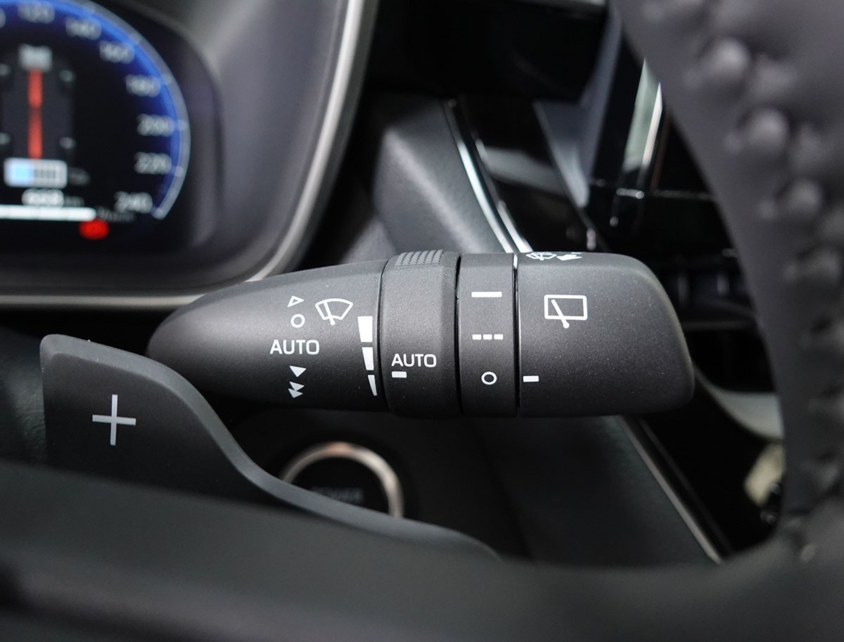 TOYOTA Corolla Touring Sports 2.0 HSD Premium e-CVT-image-14