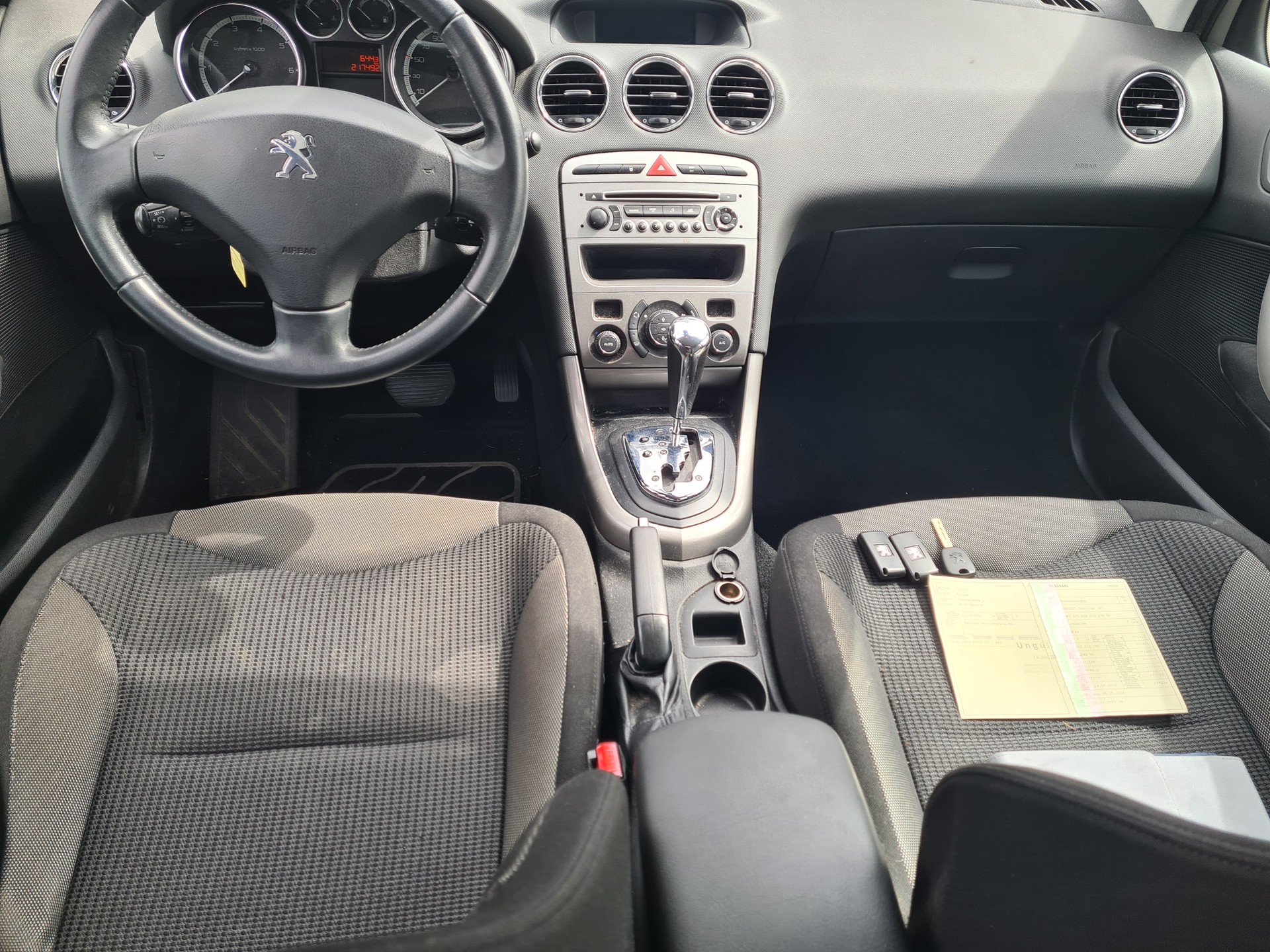 PEUGEOT 308 1.6 16V VTI Active Automatic-image-6