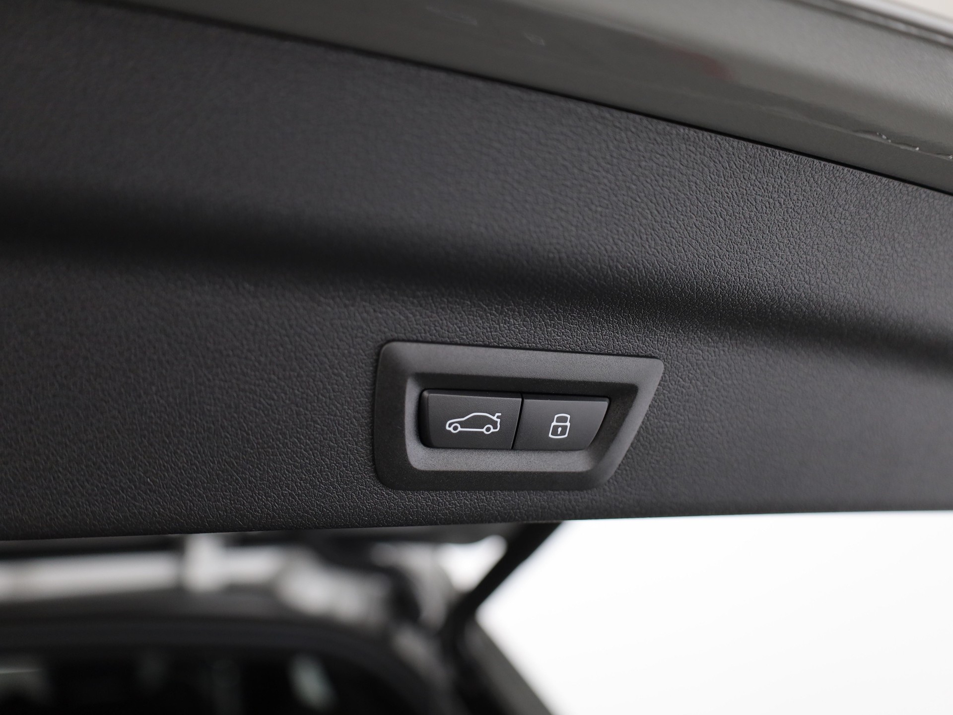 BMW X1 20d xDrive paddles-image-8