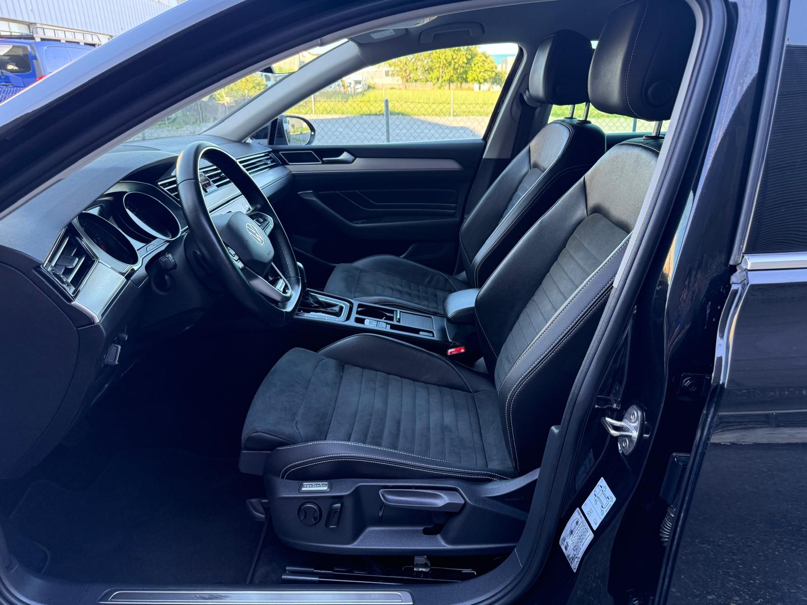 VW Passat 2.0 TDI BMT Elegance 4Motion DSG ** Alcantara-Leder ** Gr.Navi ** RF-Kamera ** Anh-Kupplung ** ACC ** Modell 2023 **-image-10