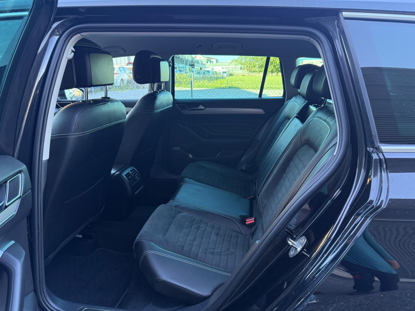 VW Passat 2.0 TDI BMT Elegance 4Motion DSG ** Alcantara-Leder ** Gr.Navi ** RF-Kamera ** Anh-Kupplung ** ACC ** Modell 2023 **-image-11