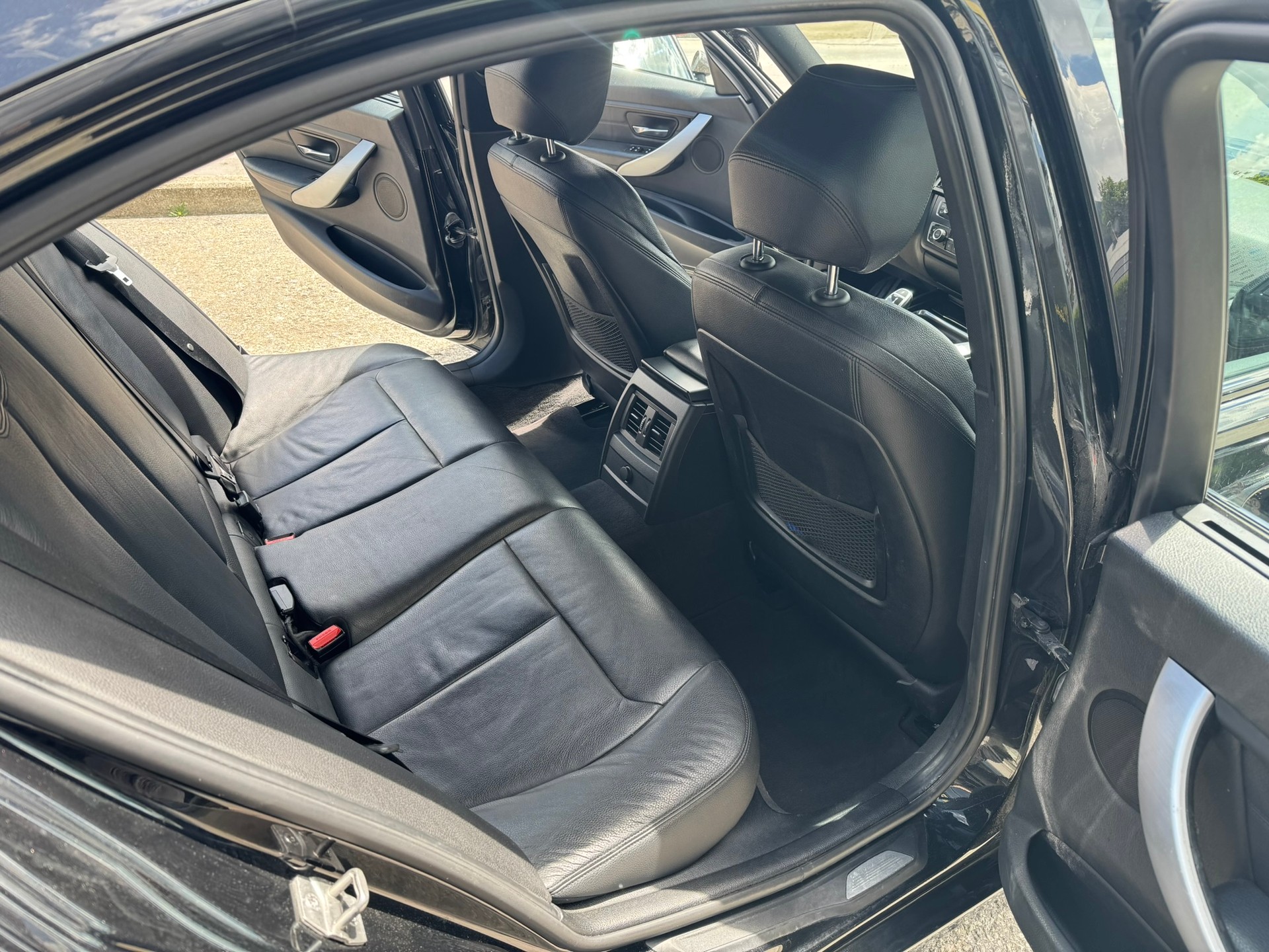 BMW 335i xDrive Steptronic-image-12