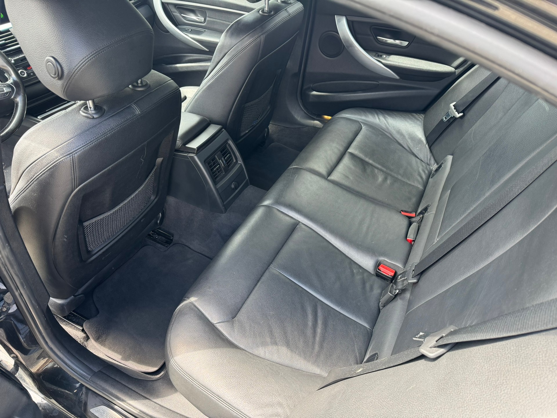 BMW 335i xDrive Steptronic-image-10
