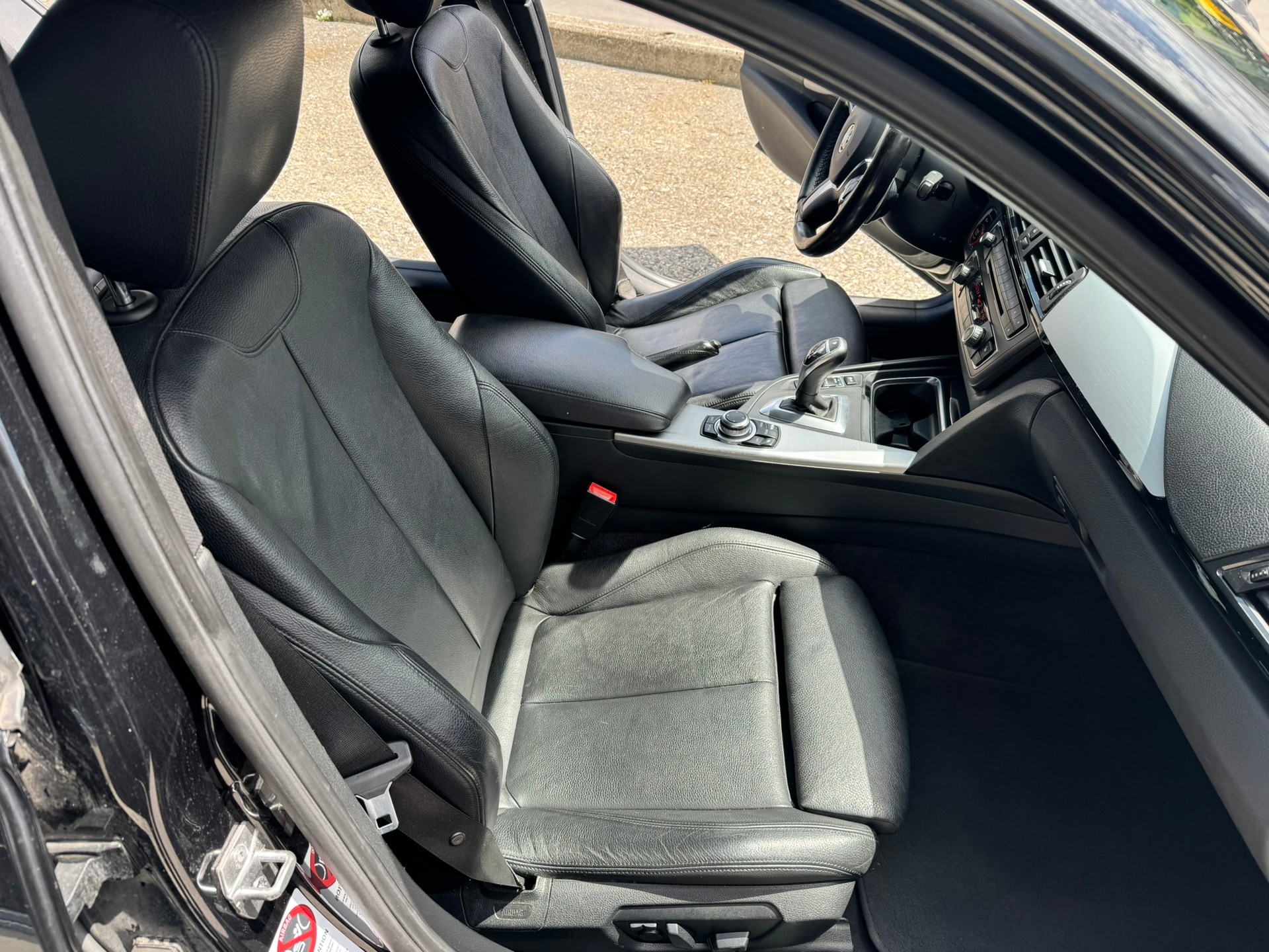 BMW 335i xDrive Steptronic-image-13