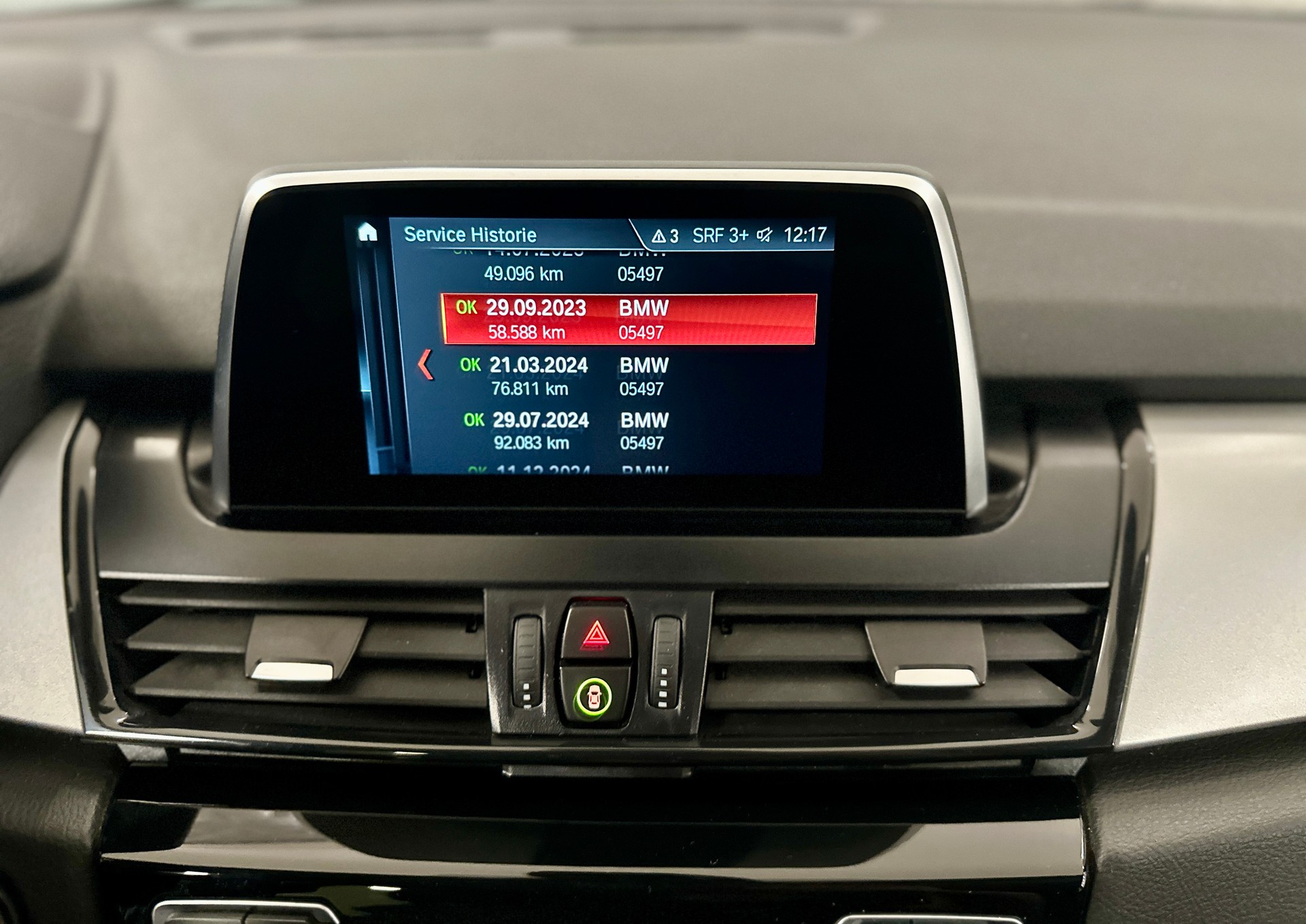BMW 220d xDrive Gran Tourer Steptronic-image-17